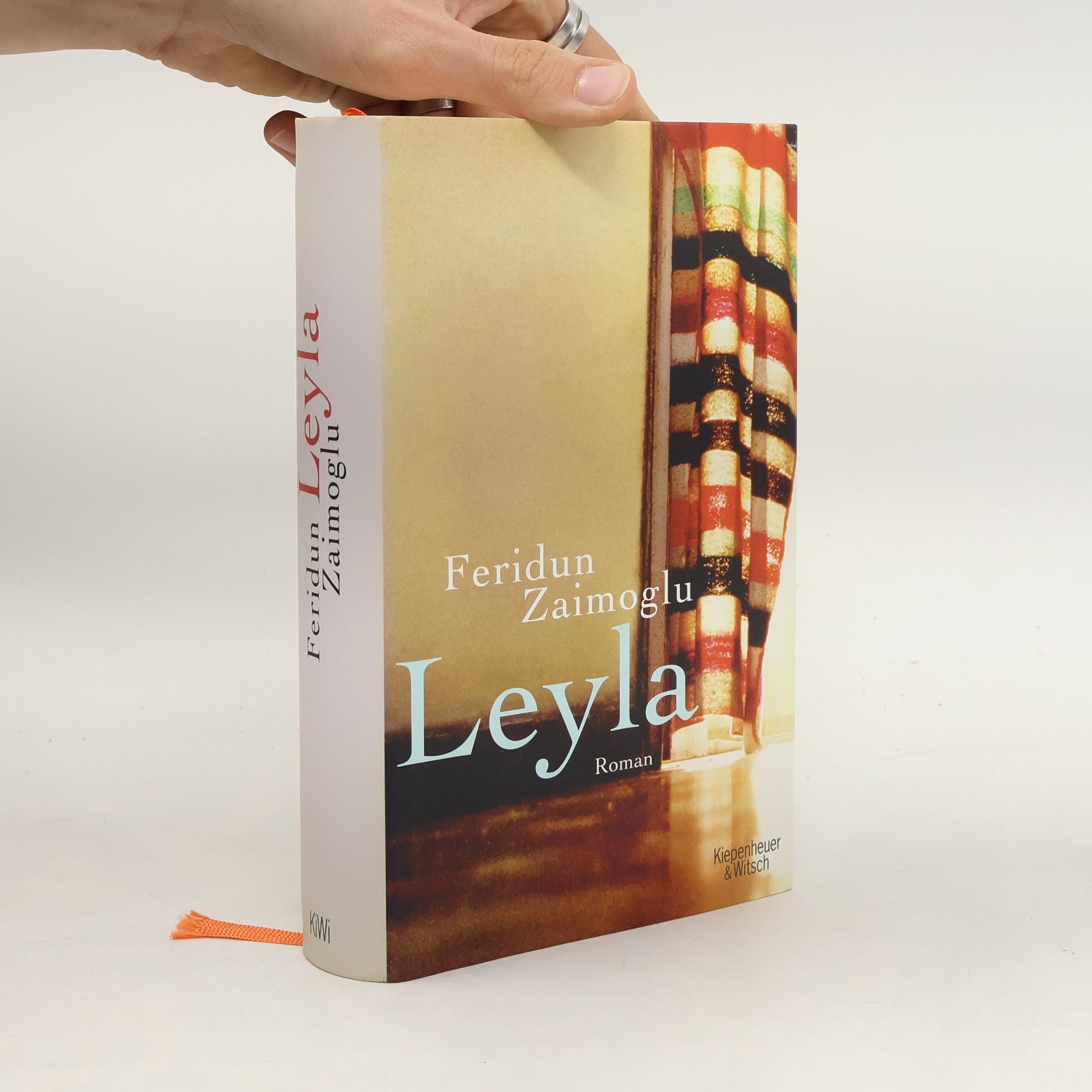 Feridun Zaimoğlu Leyla