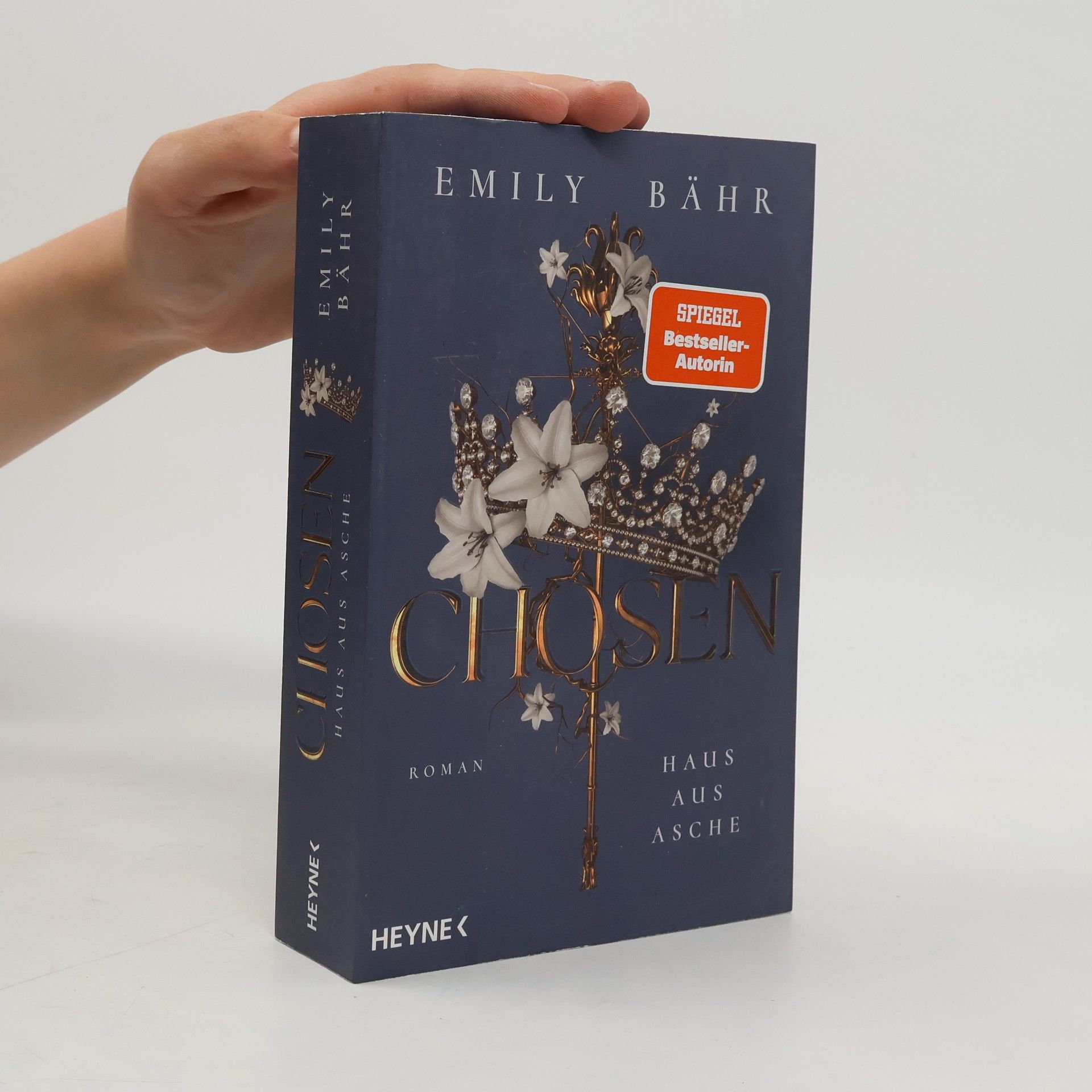Emily Bähr Chosen - Haus aus Asche