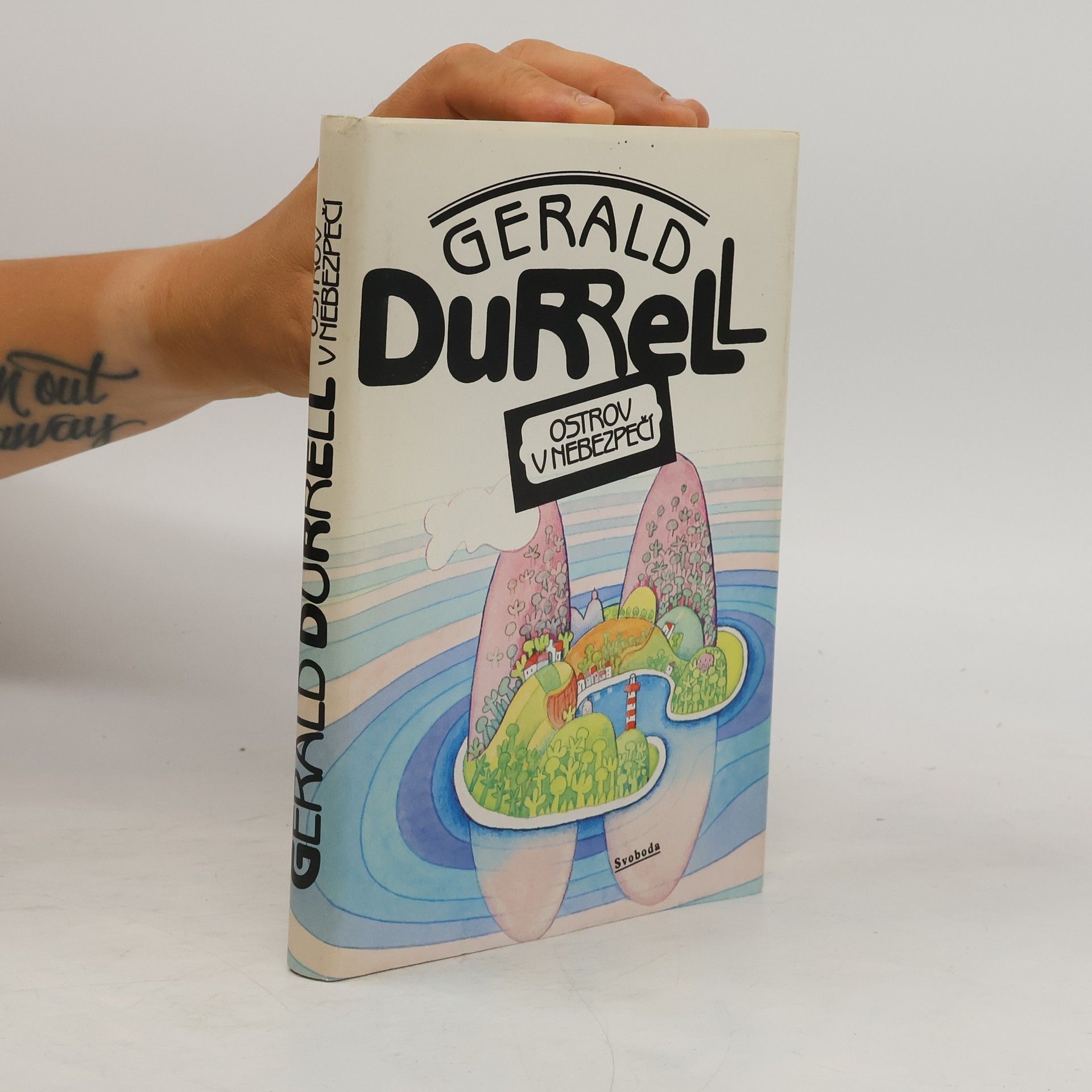 Gerald Durrell Ostrov v nebezpečí