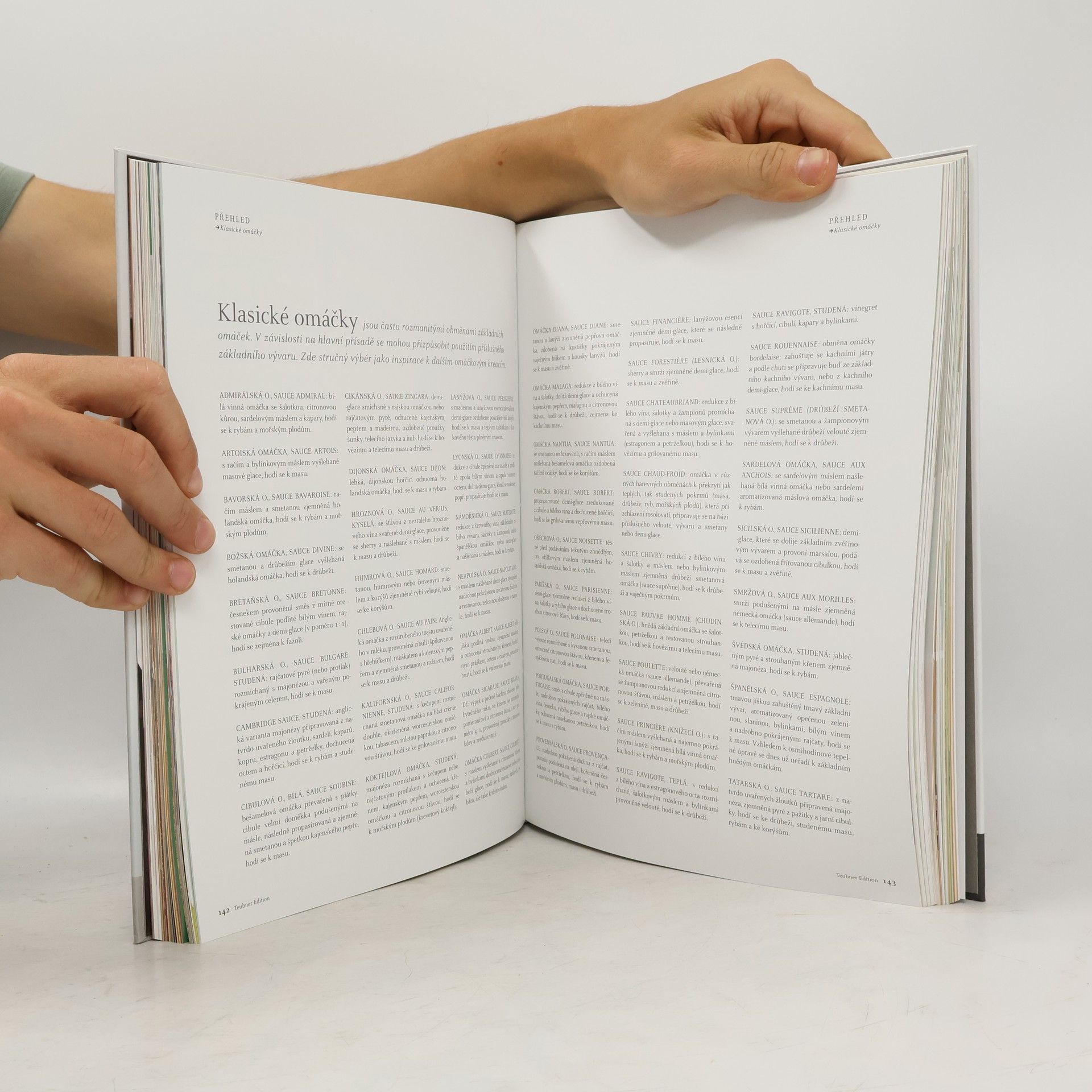Various authors Omáčky. Bylinky a koření