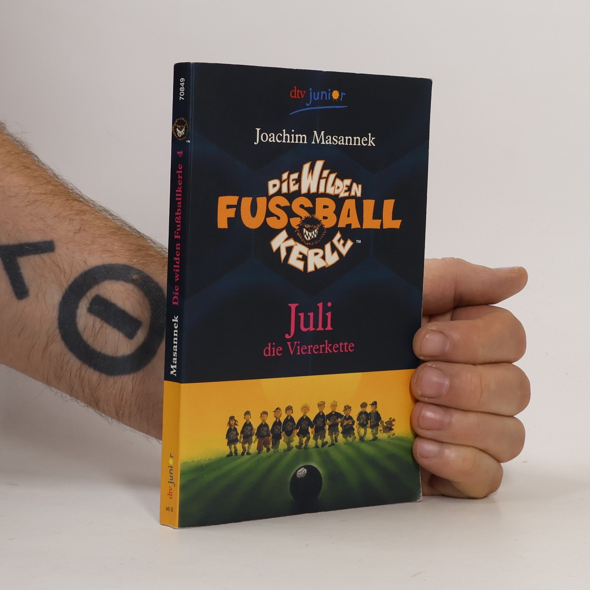 Joachim Masannek Die Wilden Fussball Kerle. Juli die Viererkette