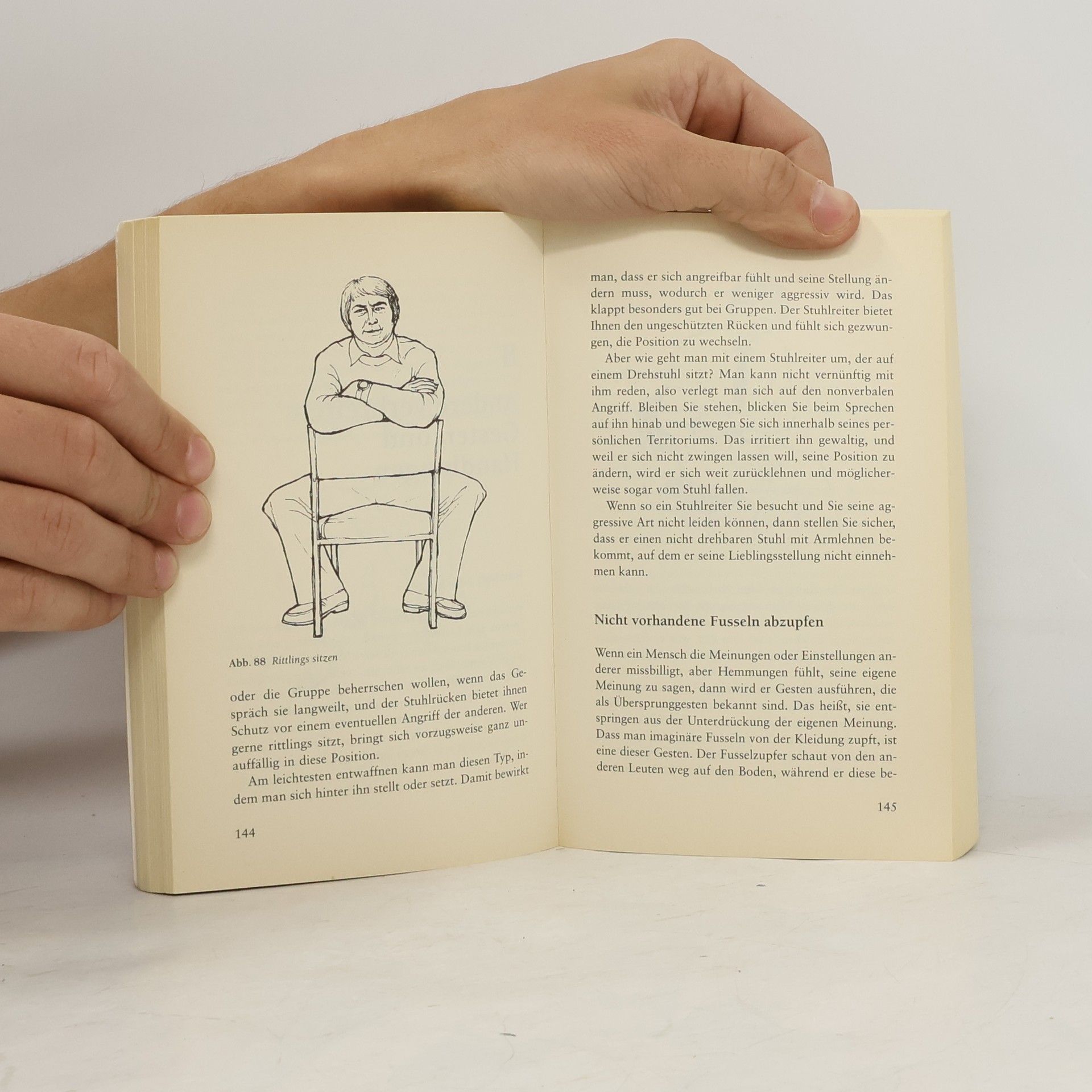 Allan Pease Der tote Fisch in der Hand
