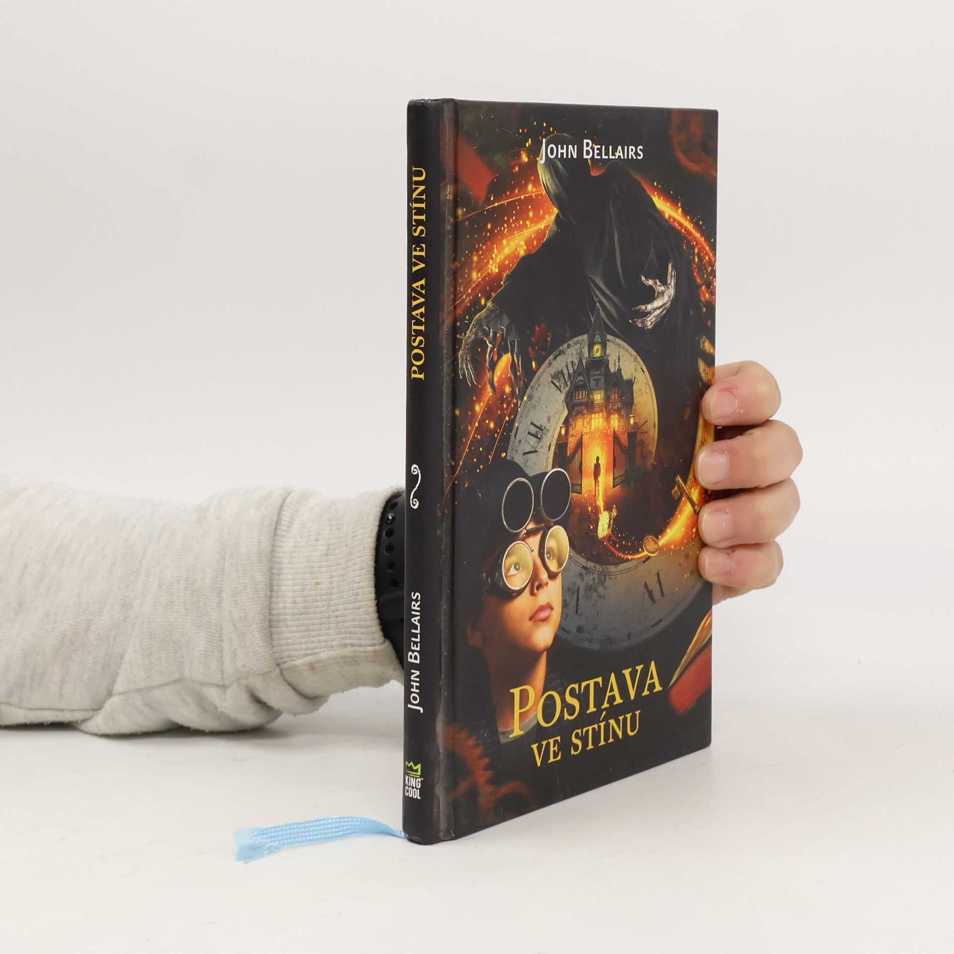 John Bellairs Postava ve stínu