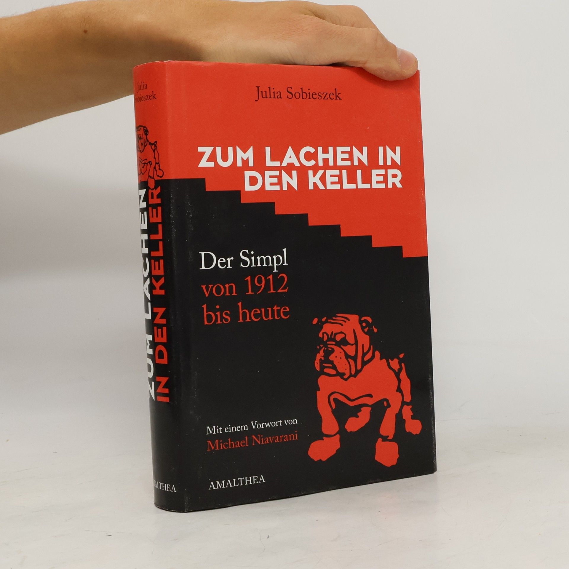 Zum Lachen in den Keller