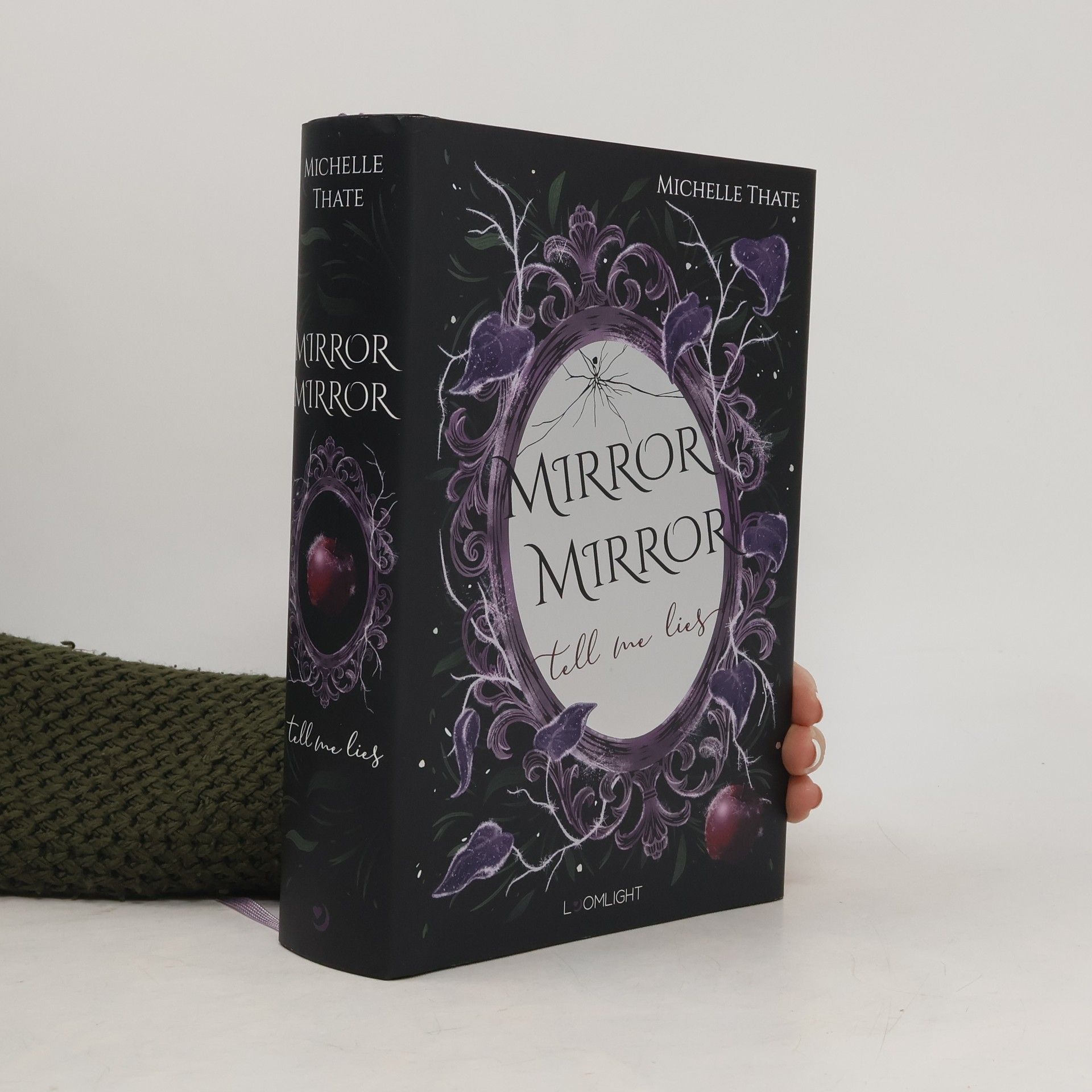 Carmen Di Mauro Mirror, Mirror, Tell me Lies