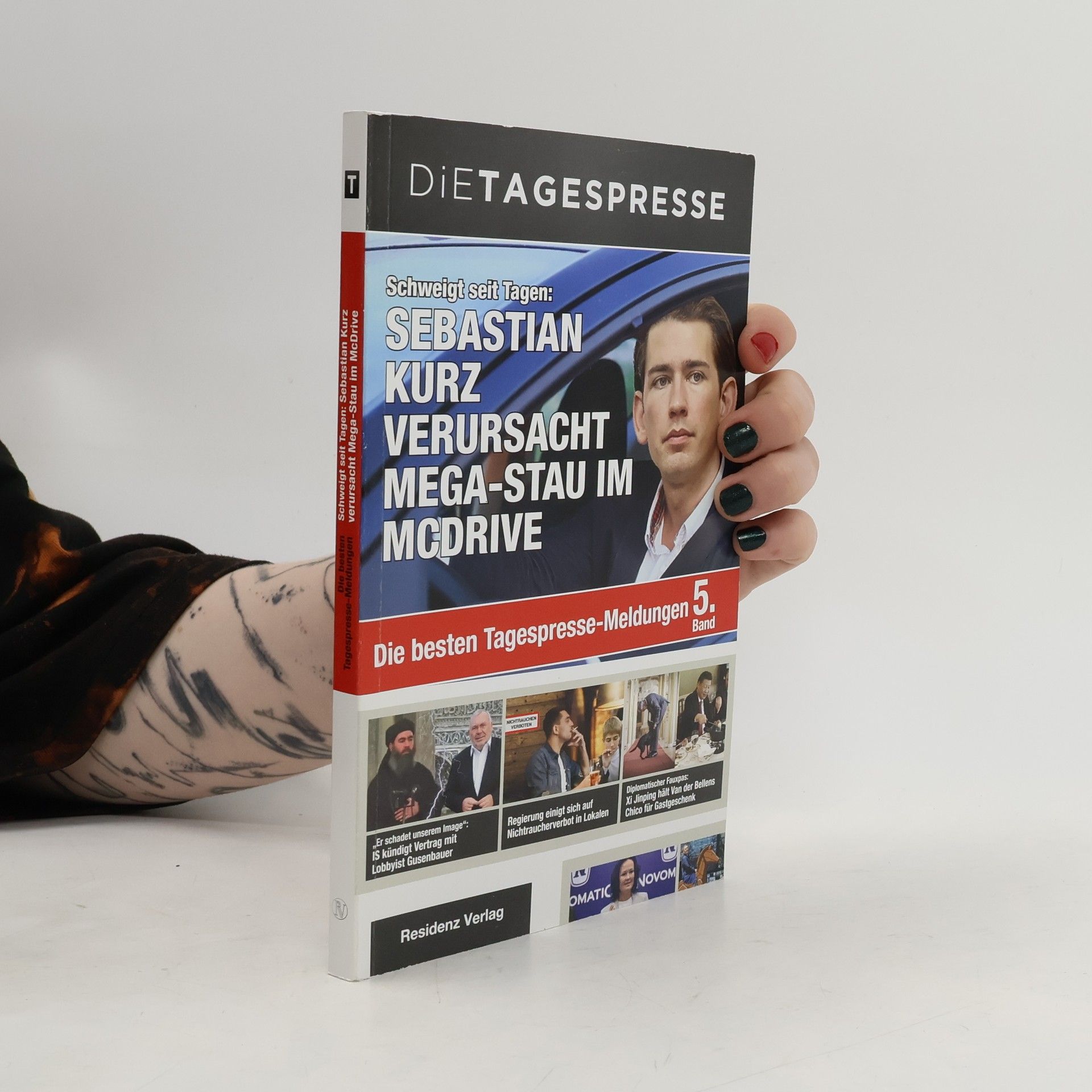 AA.VV. Schweigt seit Tagen: Sebastian Kurz verursacht Mega-Stau im McDrive