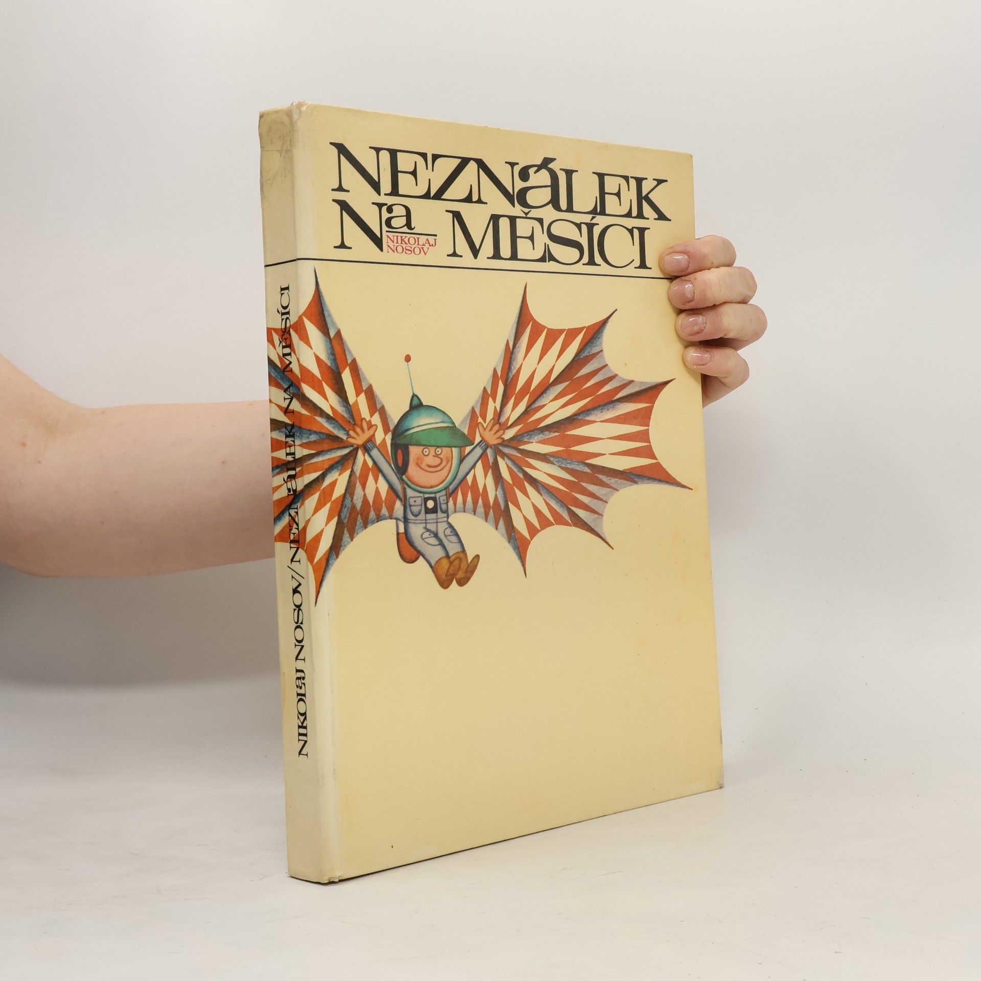 Nikolay Nosov Neználek na Měsíci