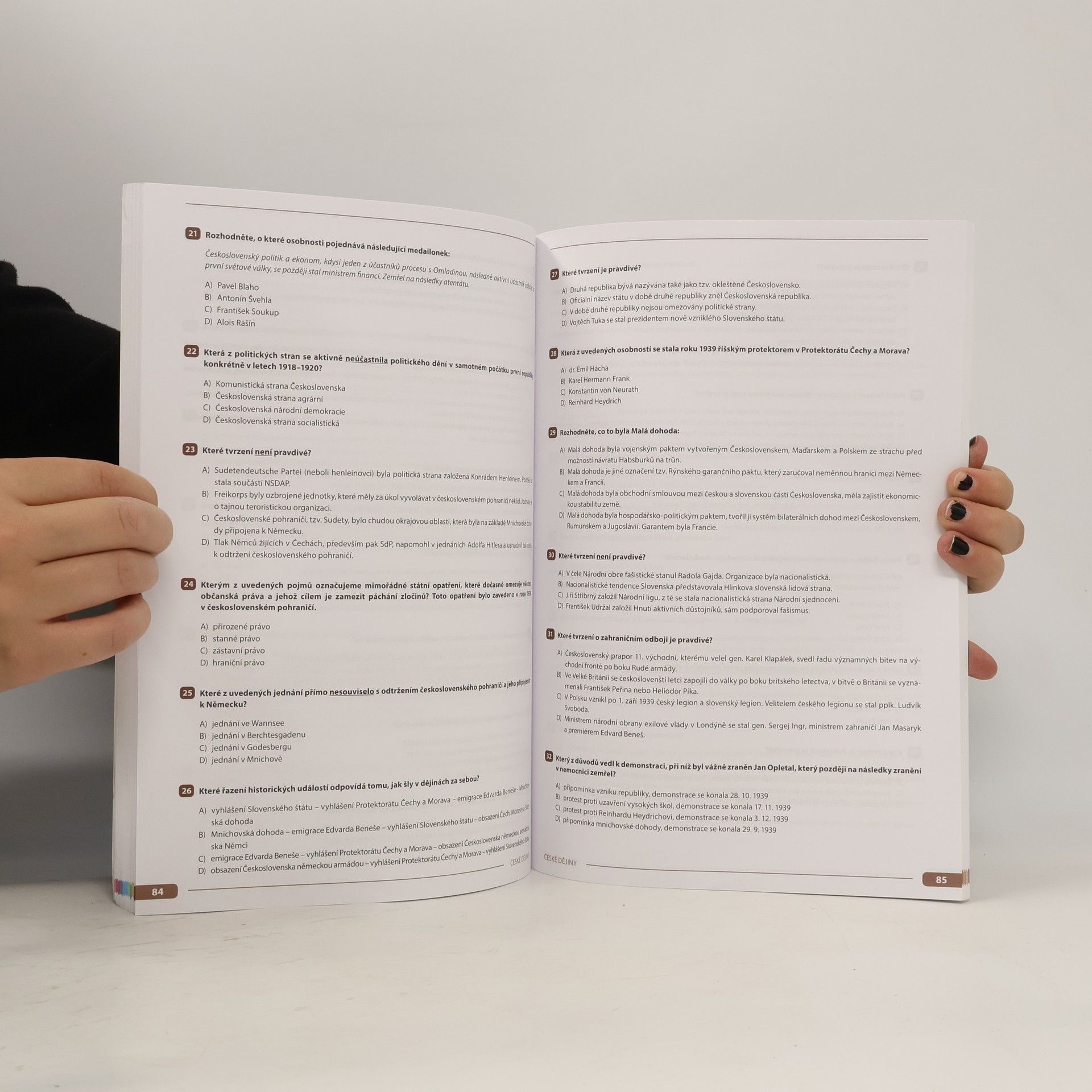 Autorenkollektiv Přijímačky na VŠ v pohodě. Základy společenských věd