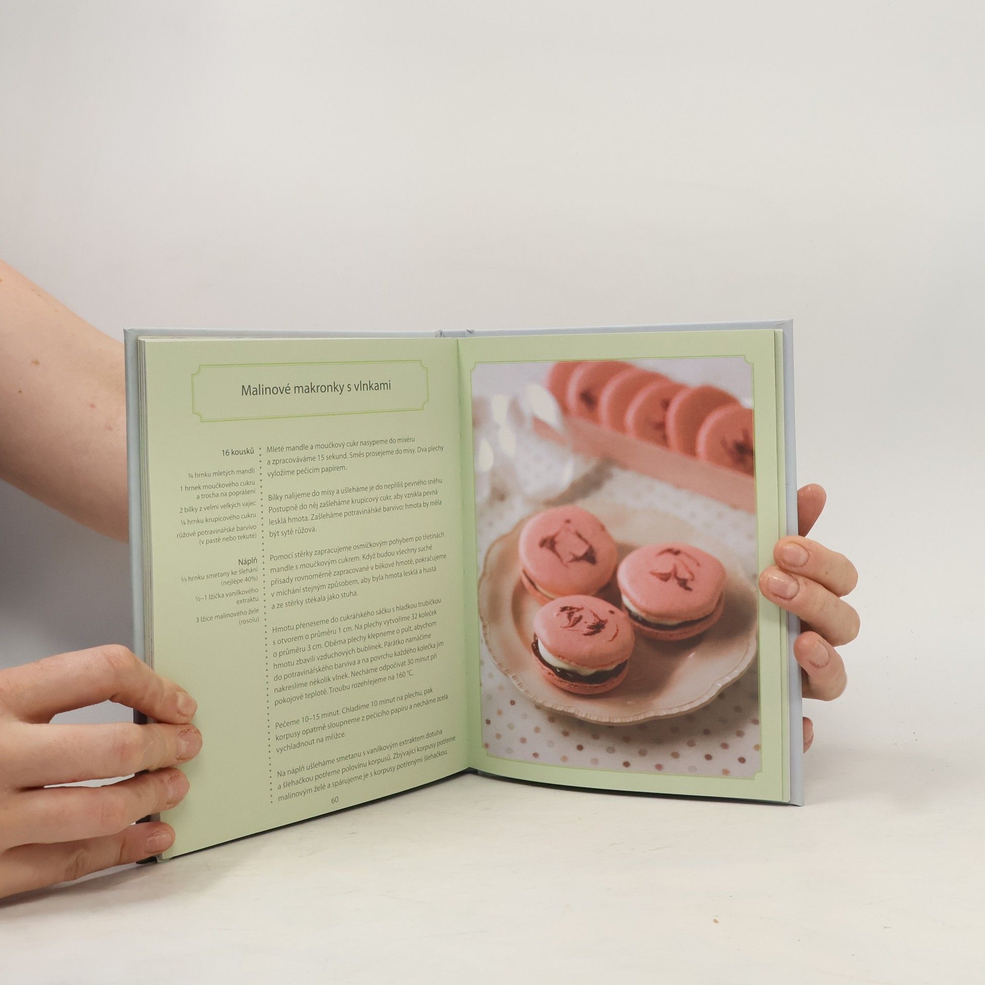Various authors Makronky. 30 receptů na dokonalý požitek