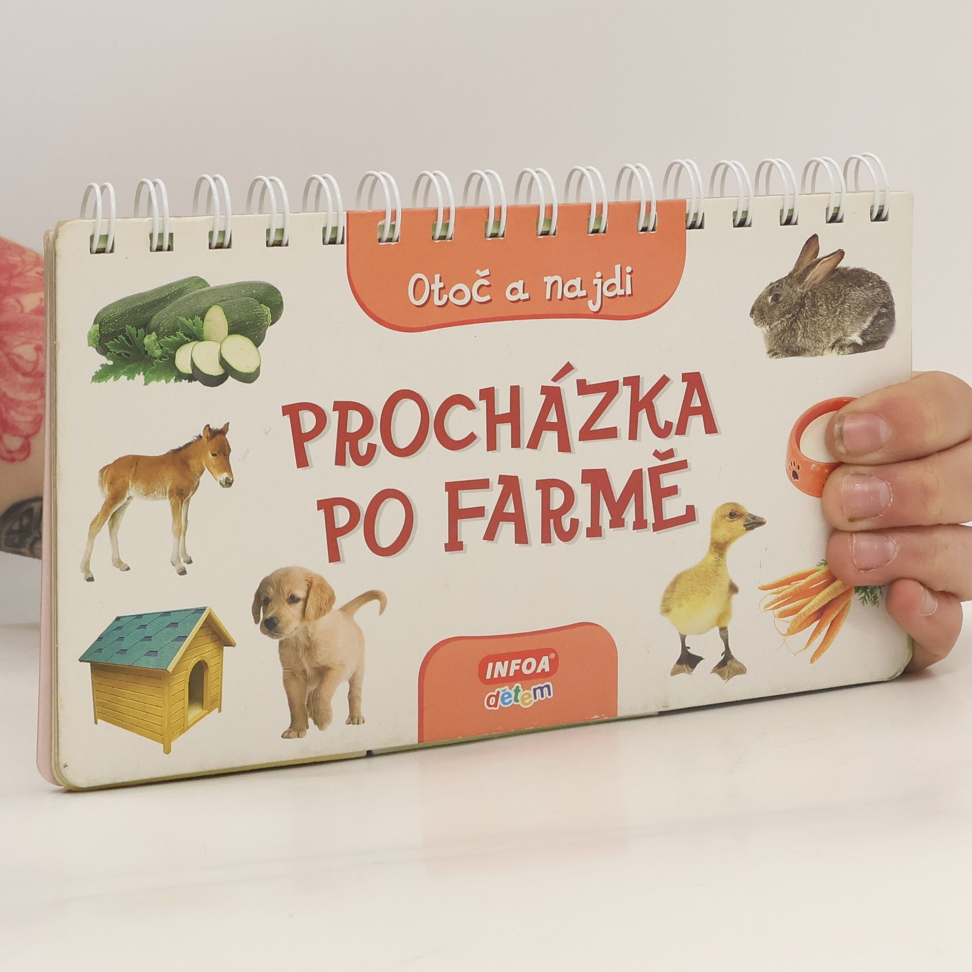 AA.VV. Procházka po farmě