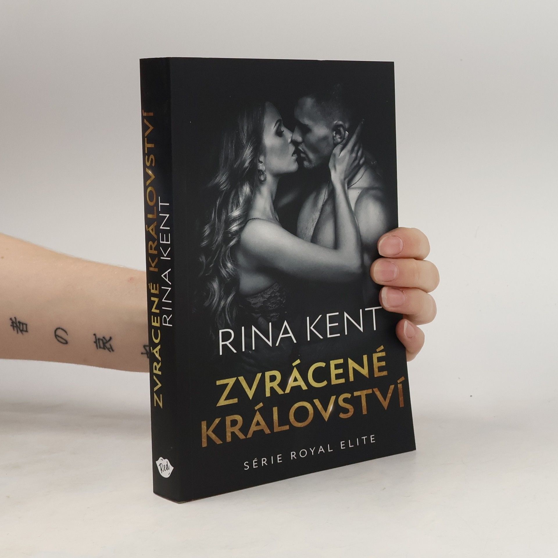 Rina Kent Zvrácené království