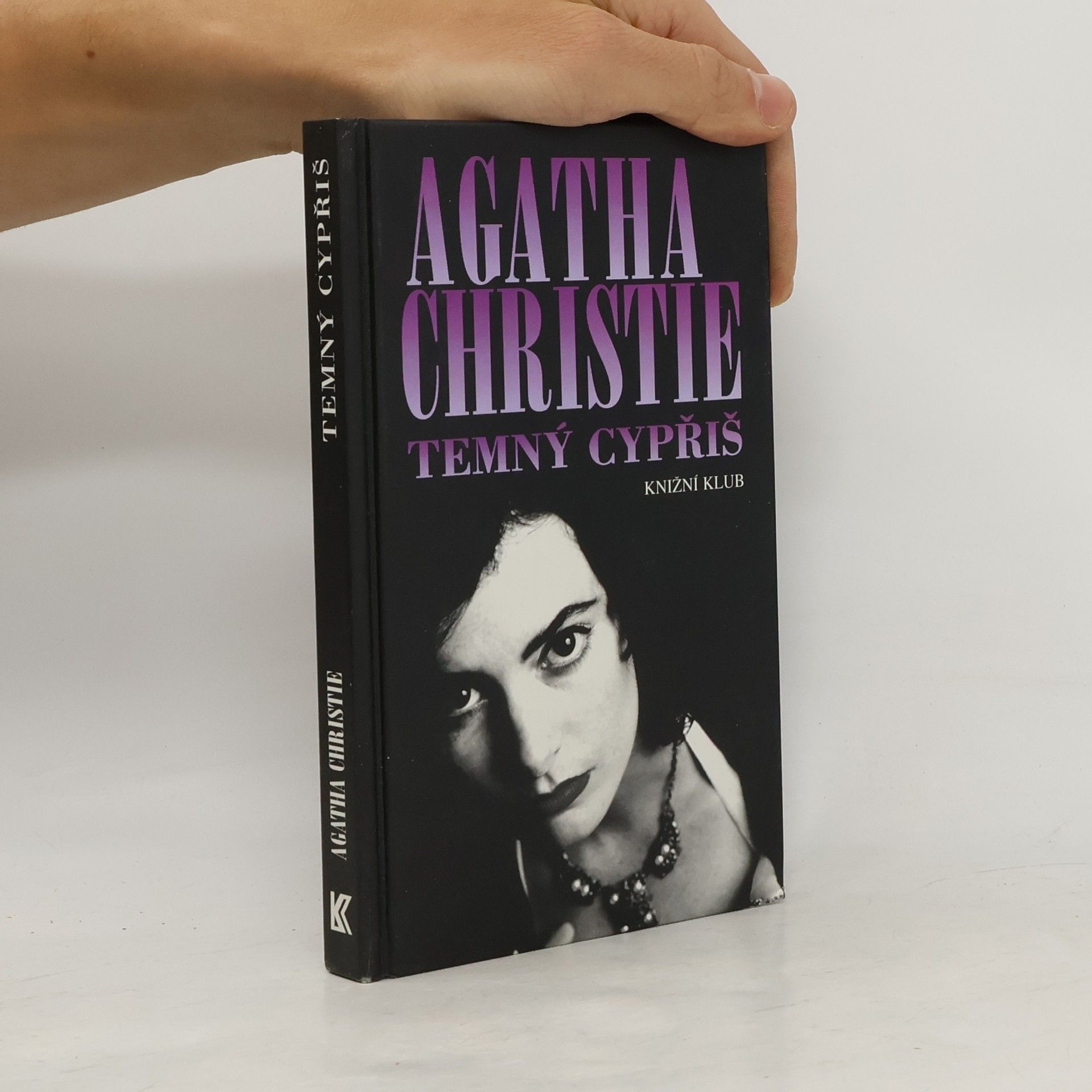Agatha Christie Temný cypřiš
