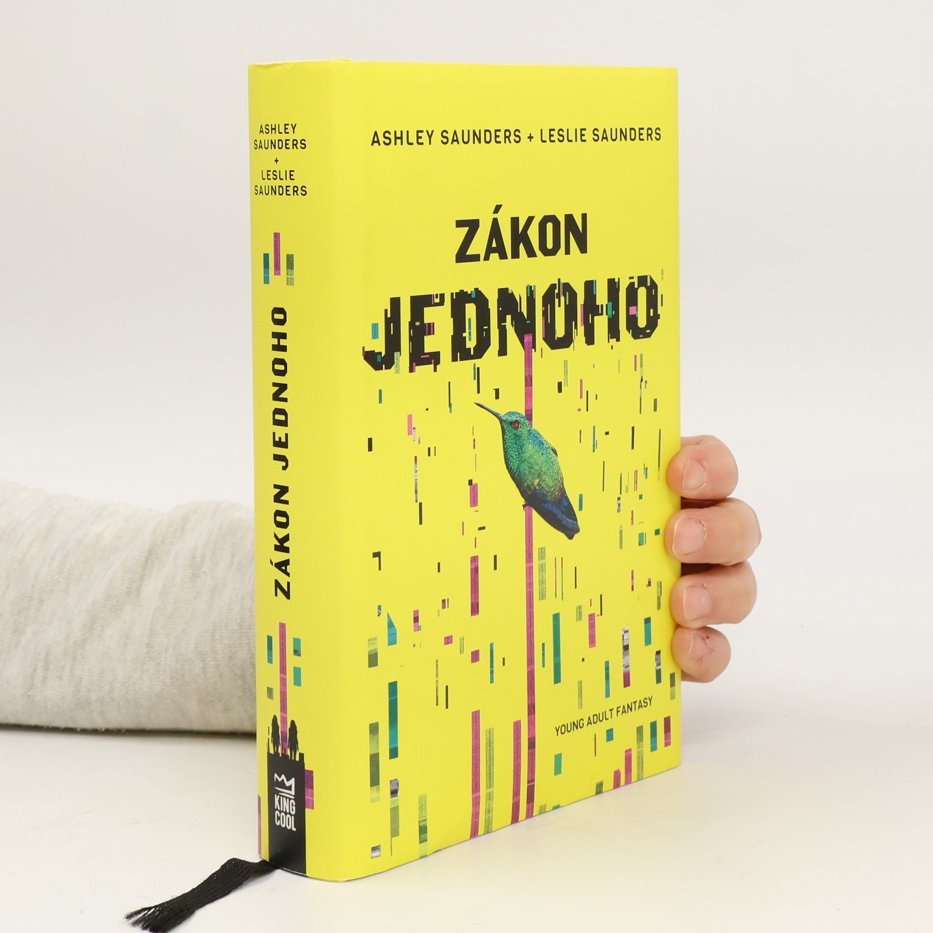 Leslie Saunders Zákon jednoho