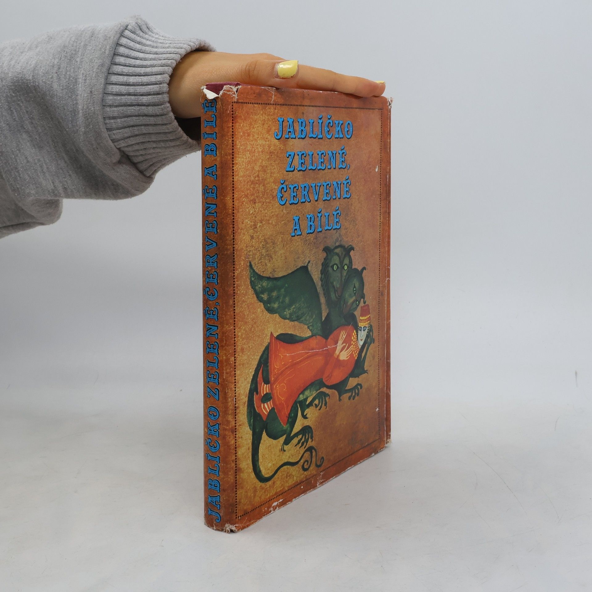 Motalová Ludmila Jablíčko zelené, červené a bílé