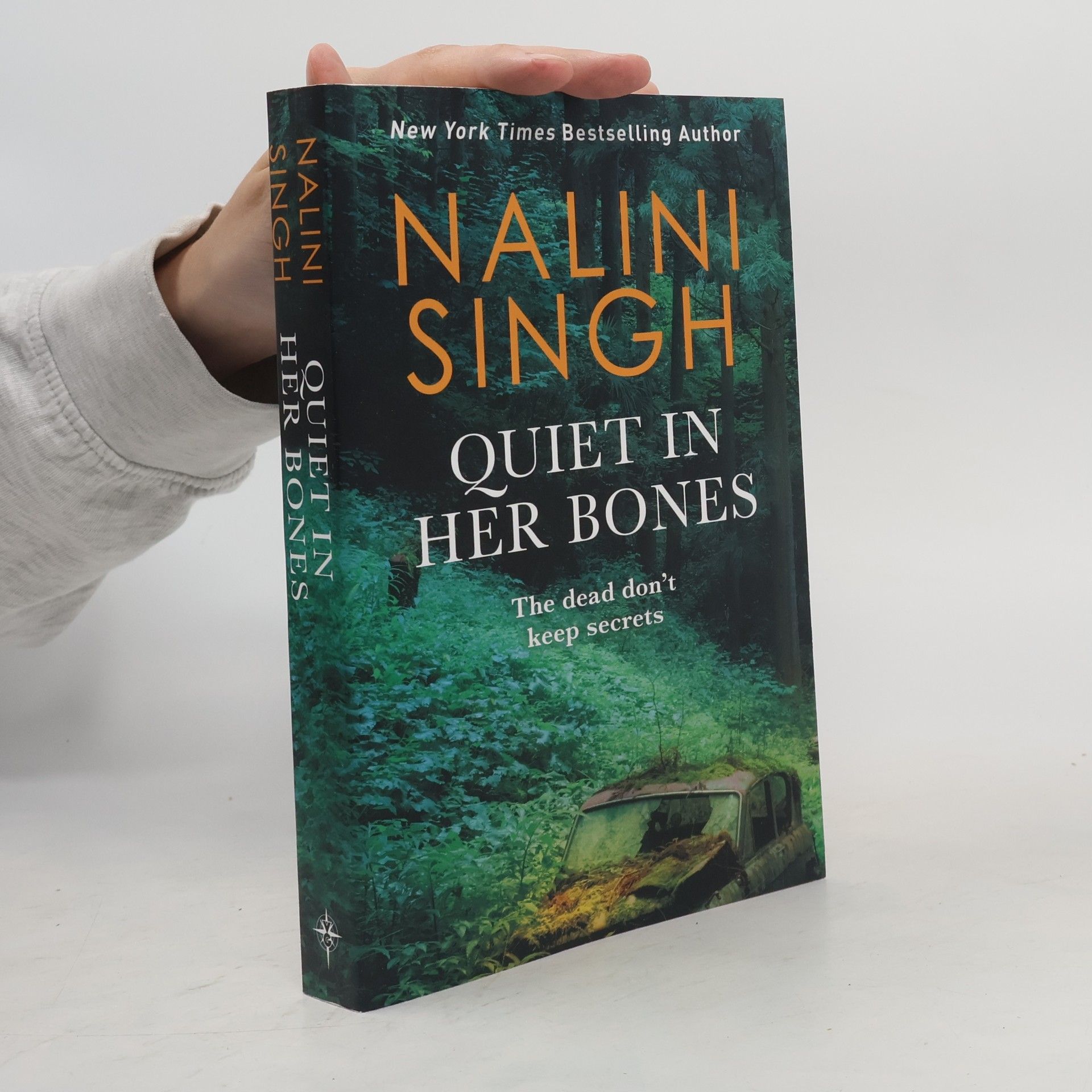 Nalini Singh Quiet in Her Bones