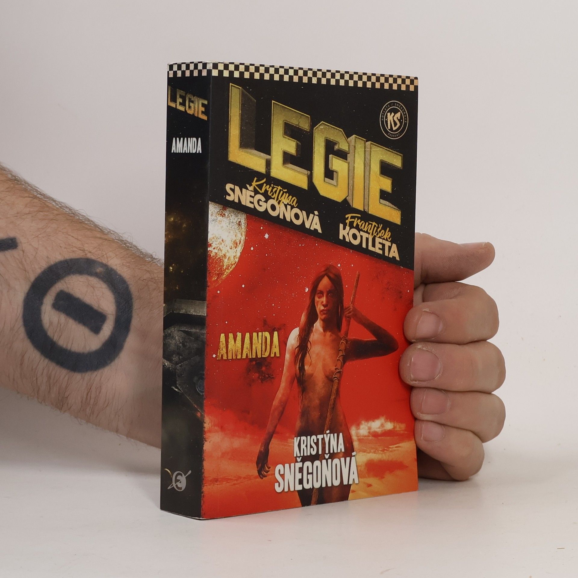 Kristýna Sněgoňová Legie. Amanda