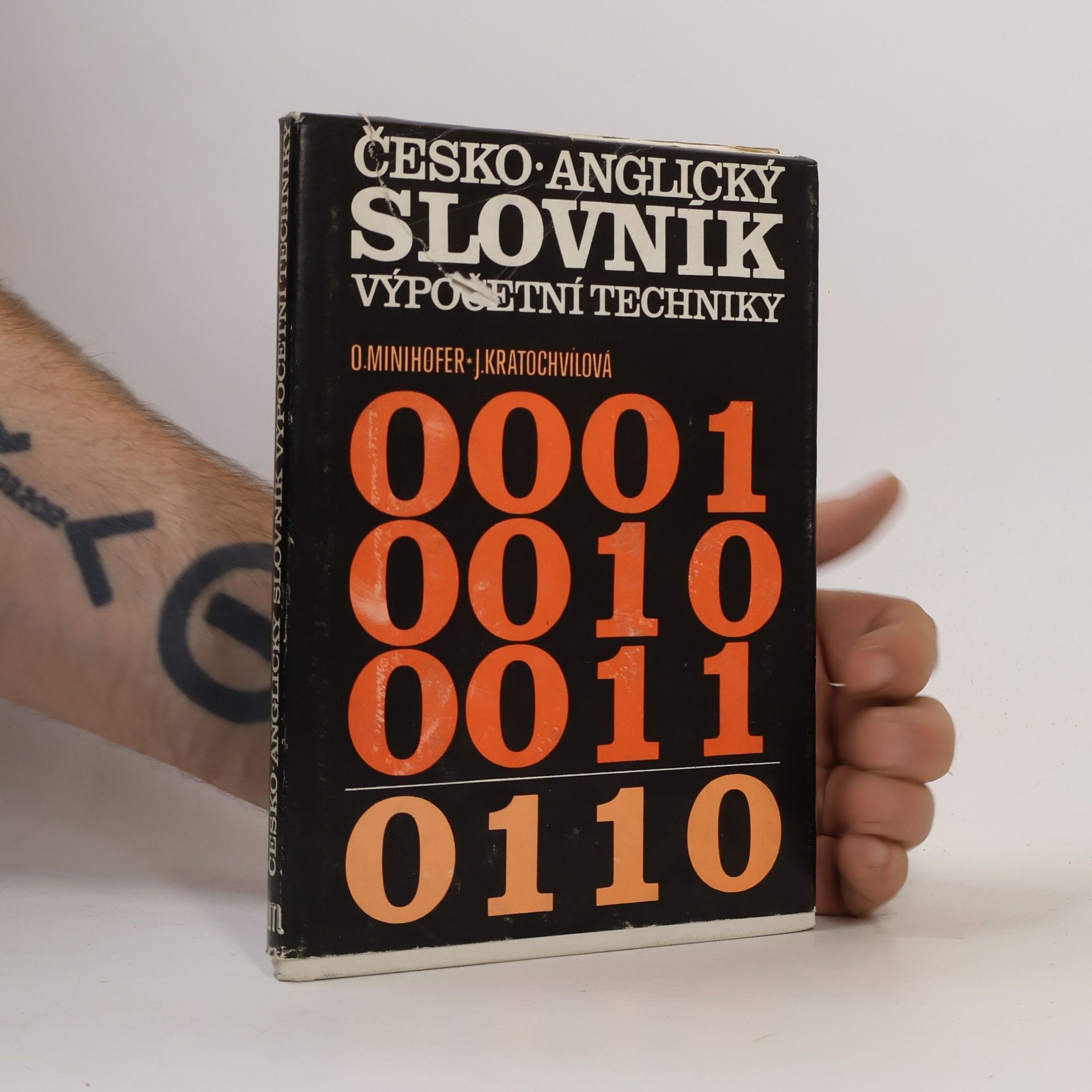Jindra Kratochvílová Česko-anglický slovník výpočetní techniky
