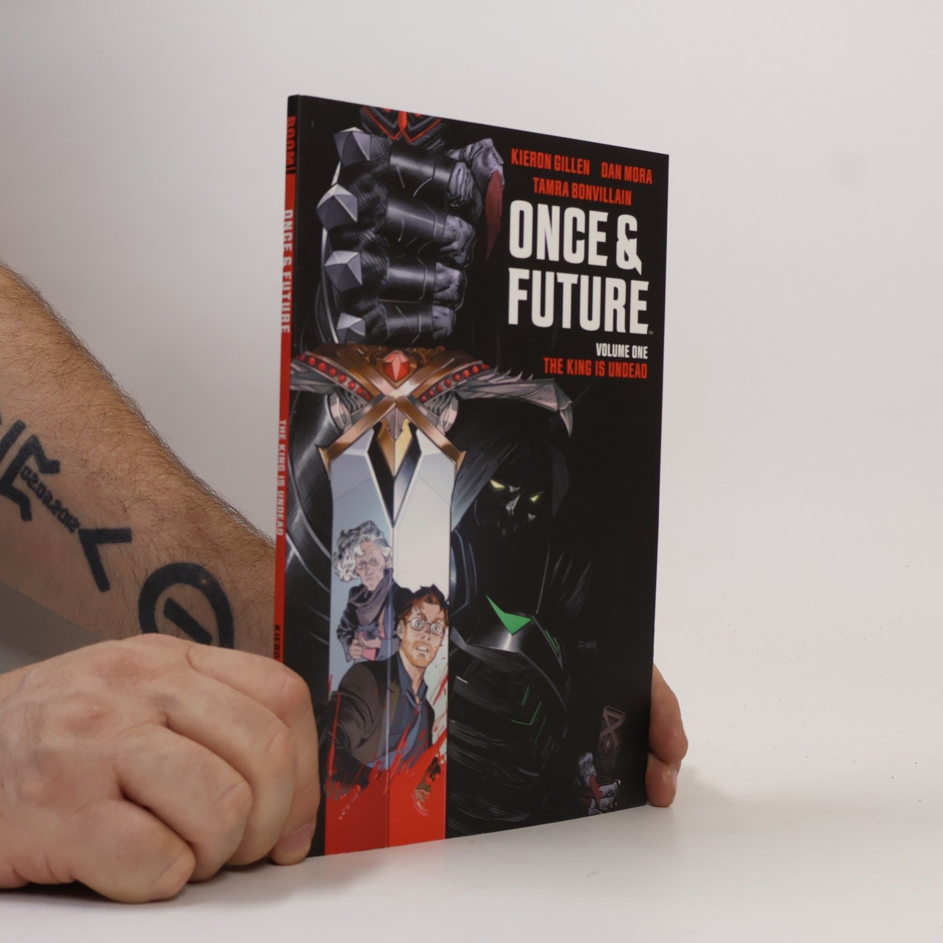 Tamra Bonvillain Once & Future. Vol. 1. The King is Undead