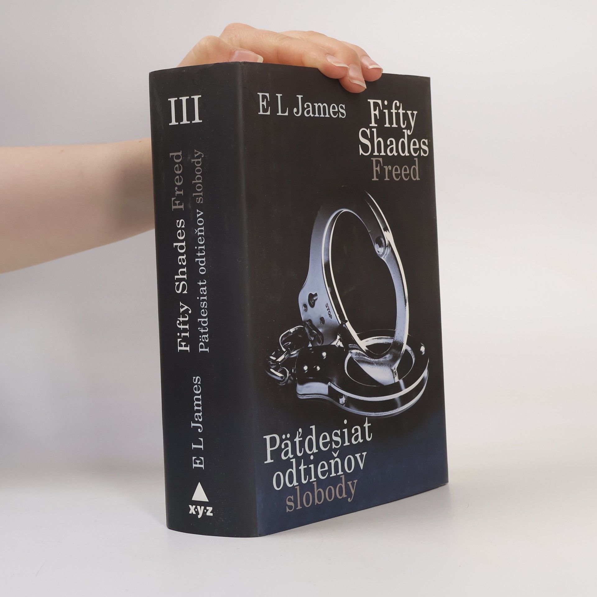 E. L. James Päťdesiat odtieňov slobody