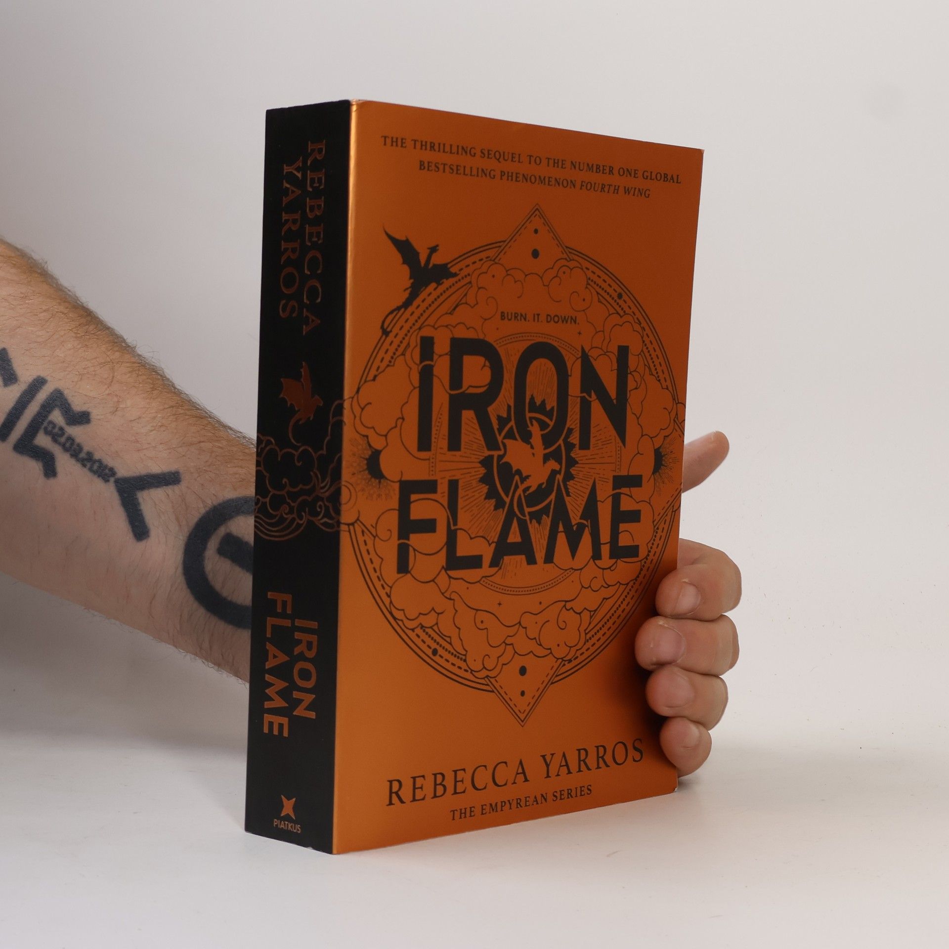 Rebecca Yarros Iron Flame