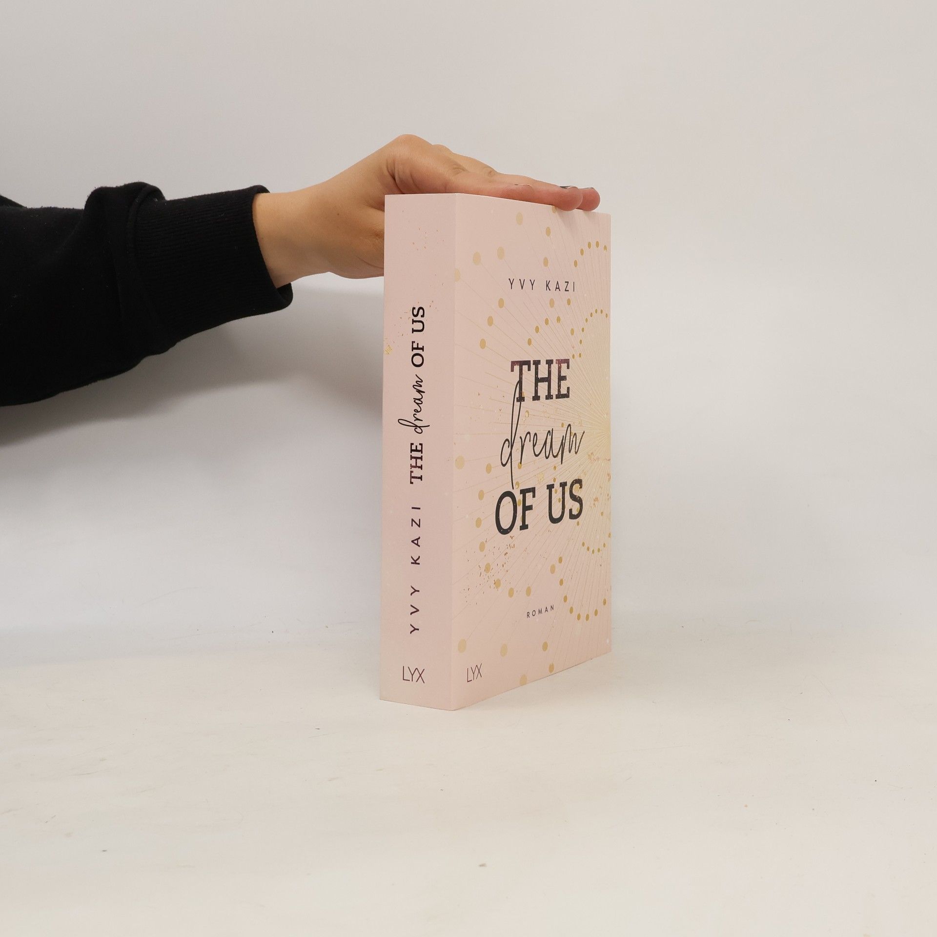 Yvy Kazi The dream of us