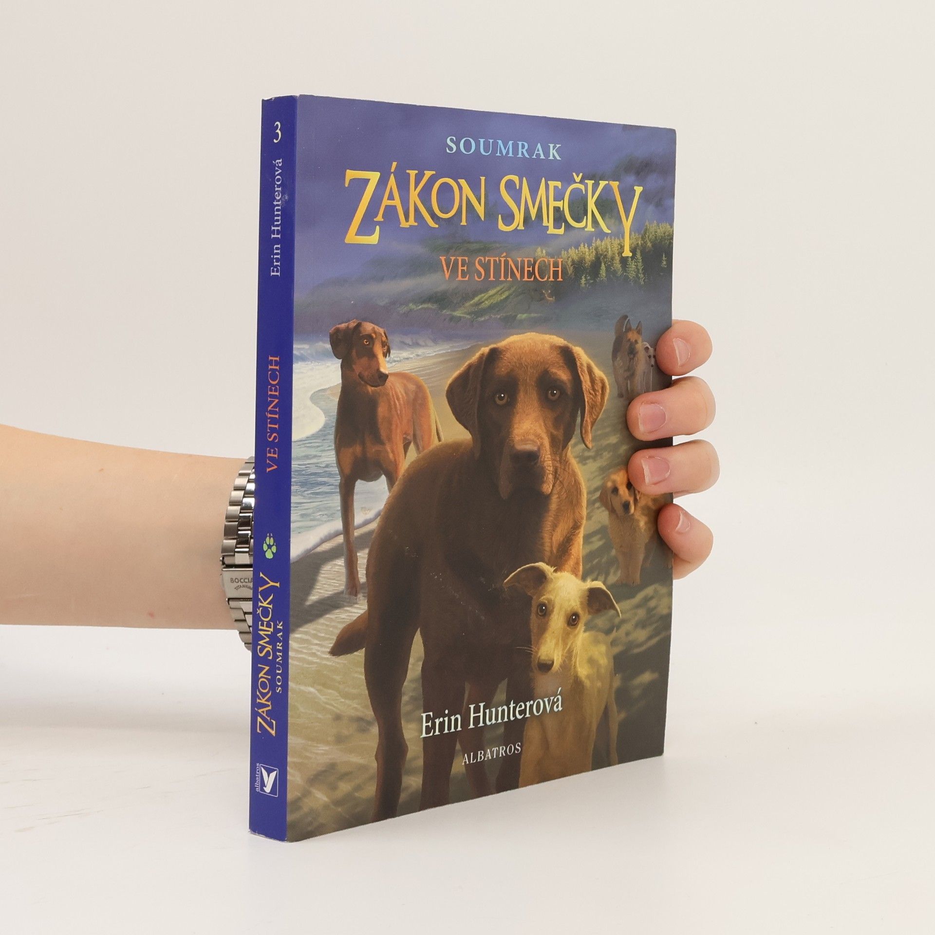 Erin Hunter Ve stínech