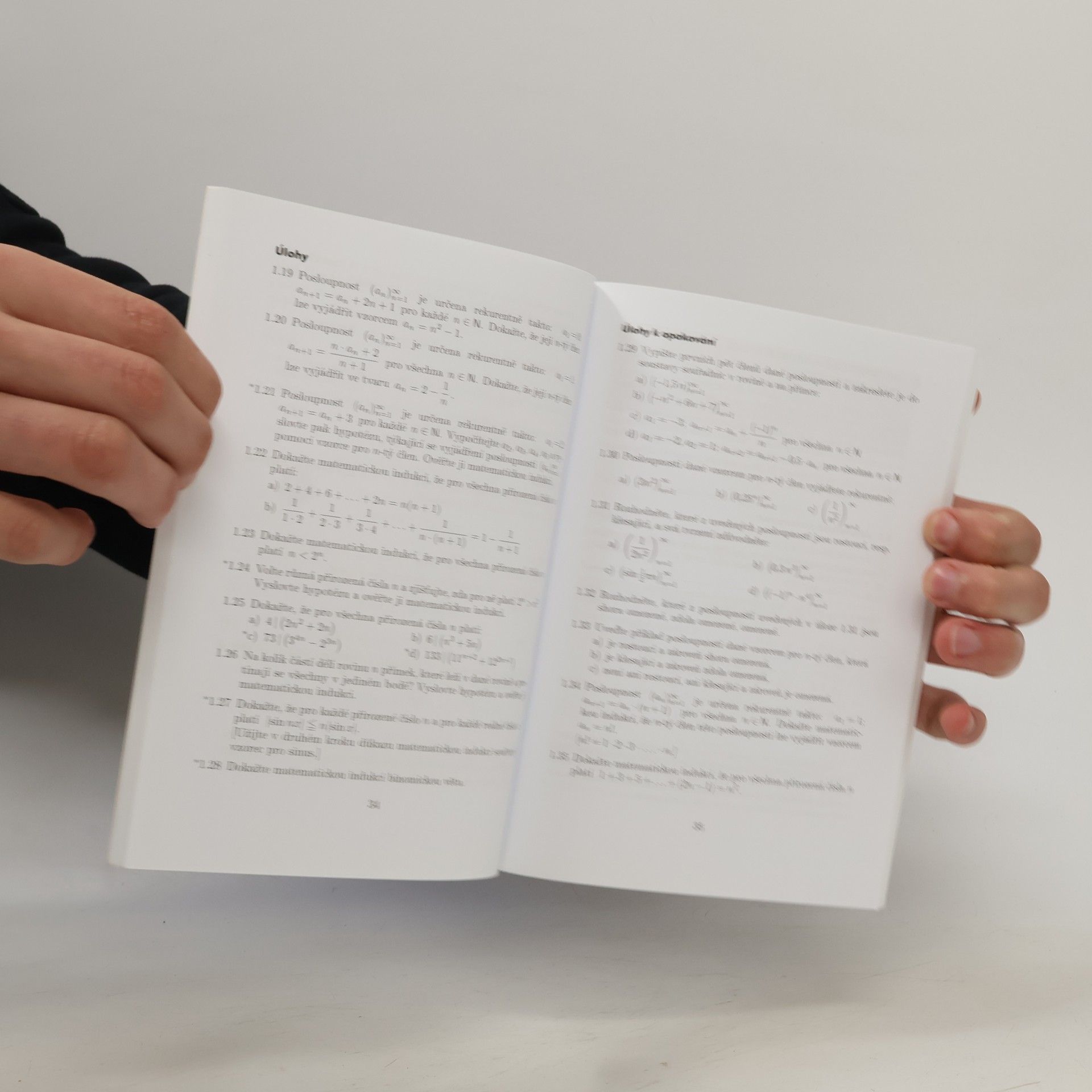 Oldřich Odvárko Matematika pro gymnázia. Posloupnosti a řady