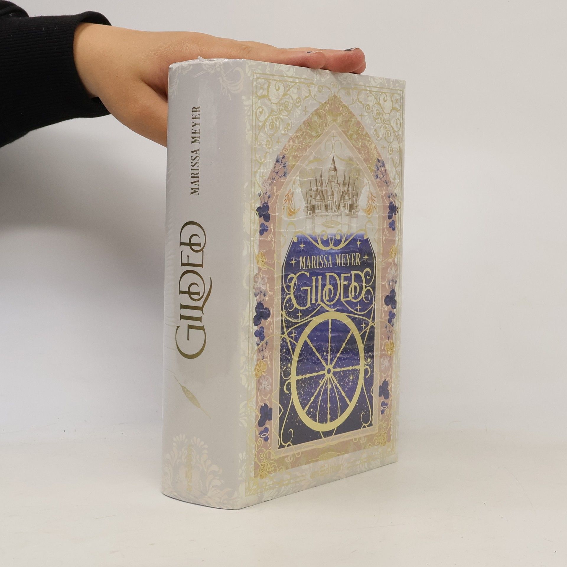 Marissa Meyer Gilded