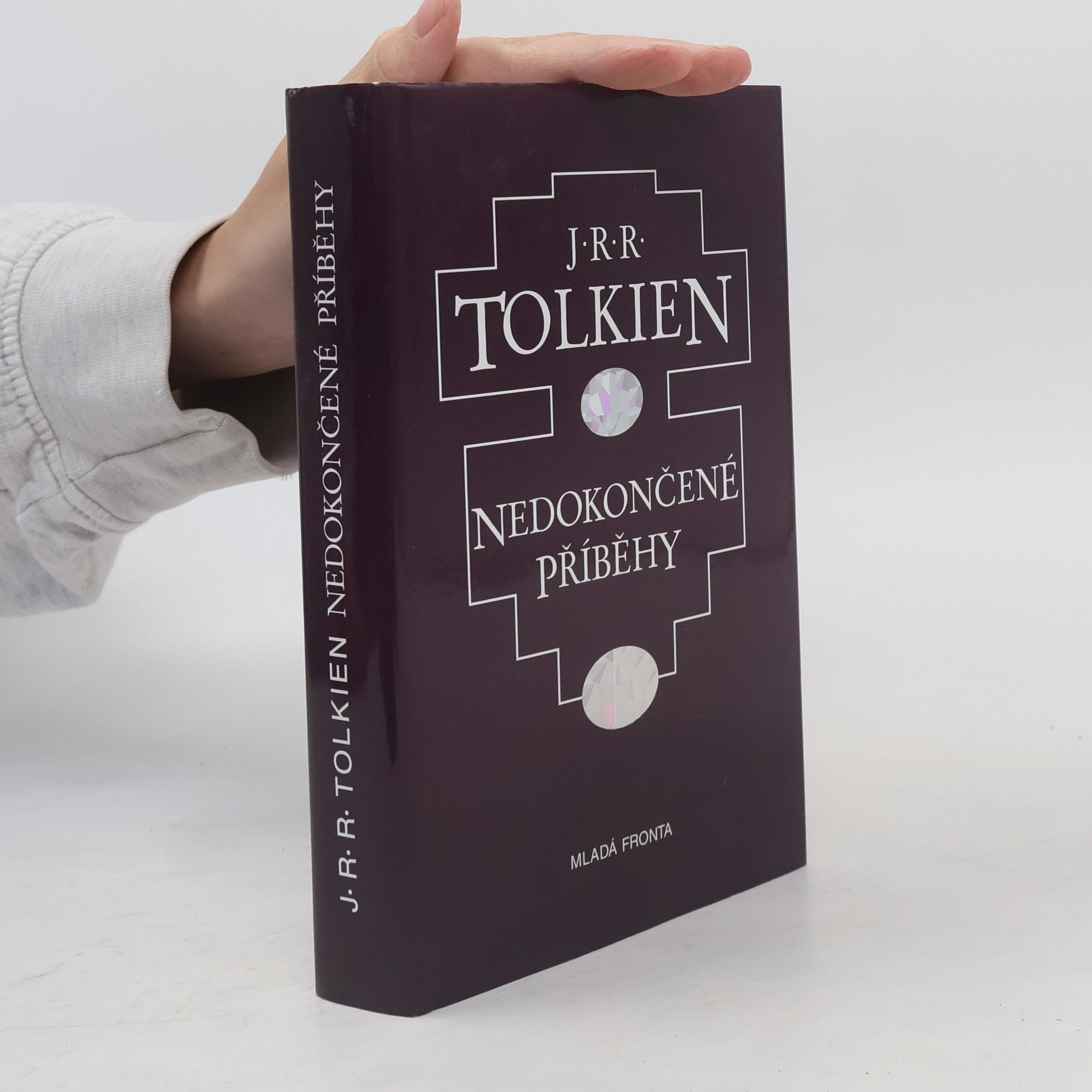 J. R. R. Tolkien Nedokončené příběhy Númenoru a Středozemě