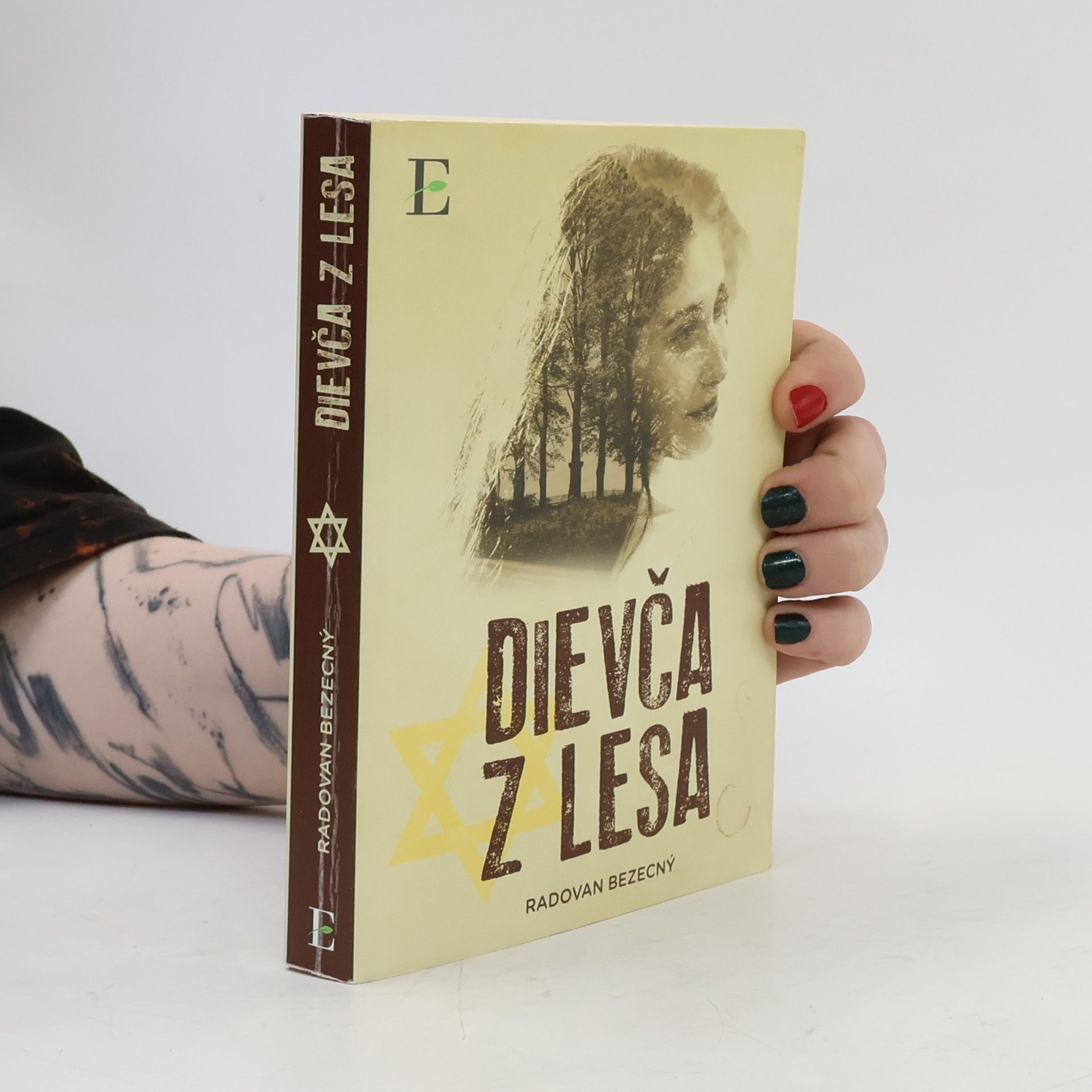 Radovan Bezecný Dievča z lesa