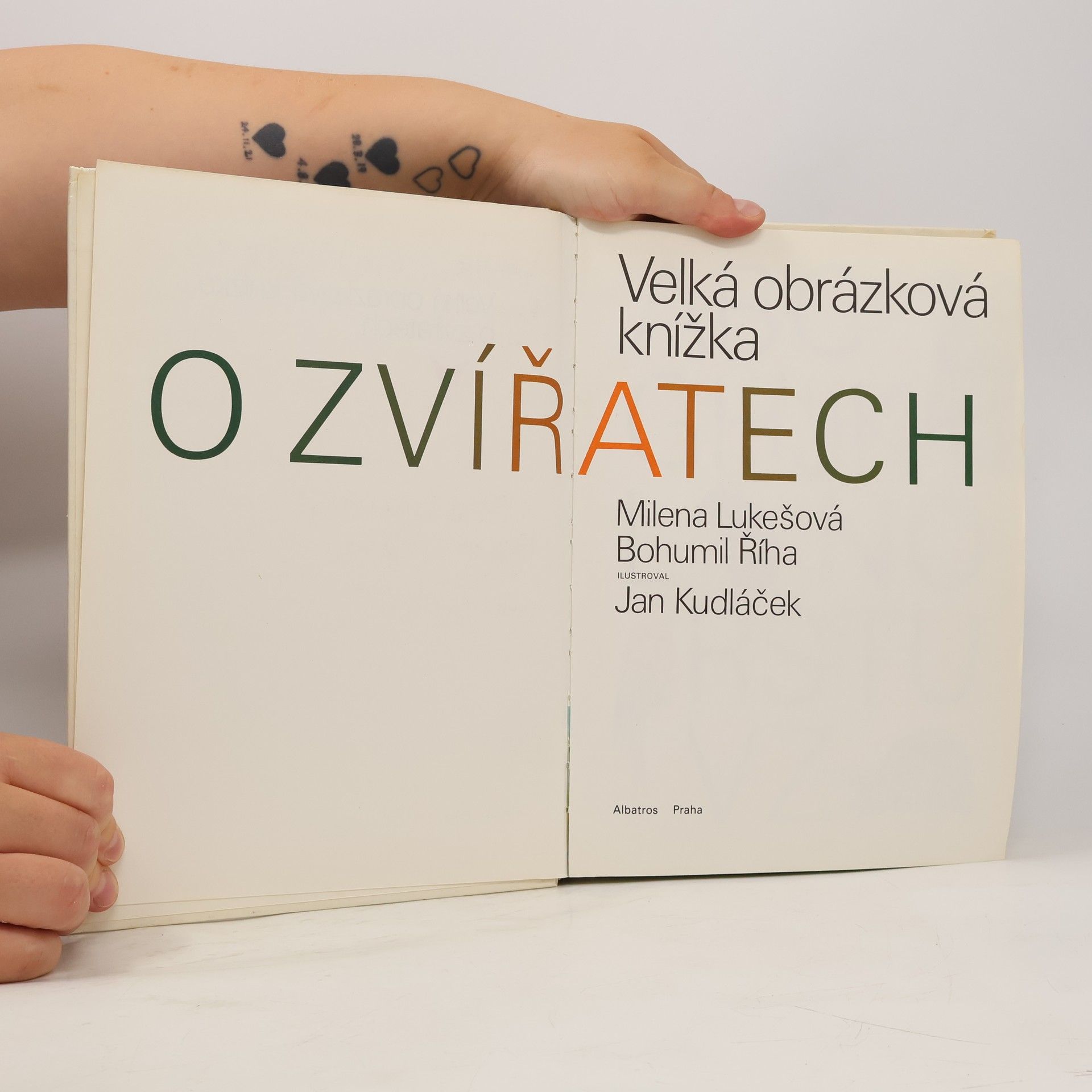 Bohumil Říha Velká obrázková knížka o zvířatech