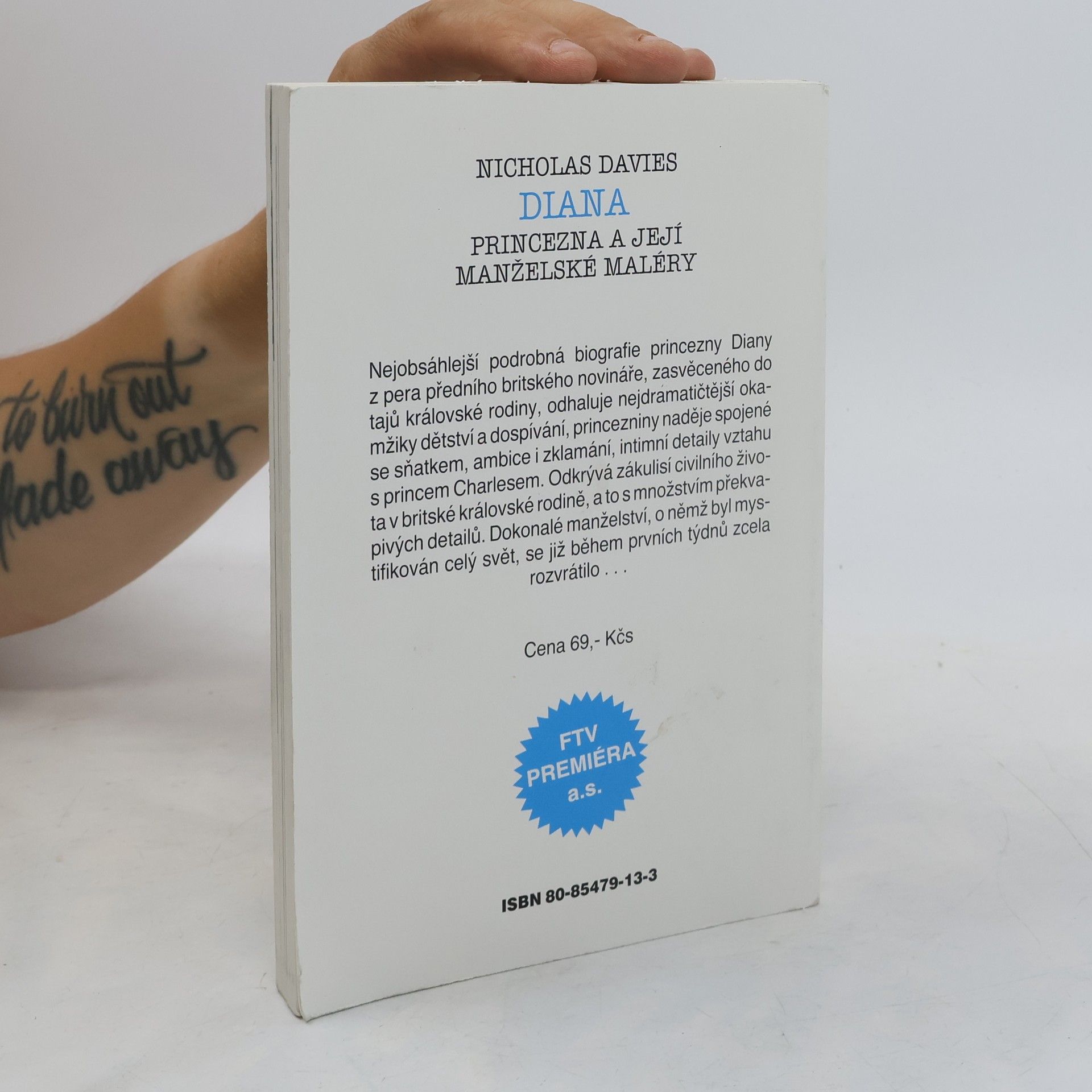 Davies Nicholas Diana. Princezna a její manželské maléry