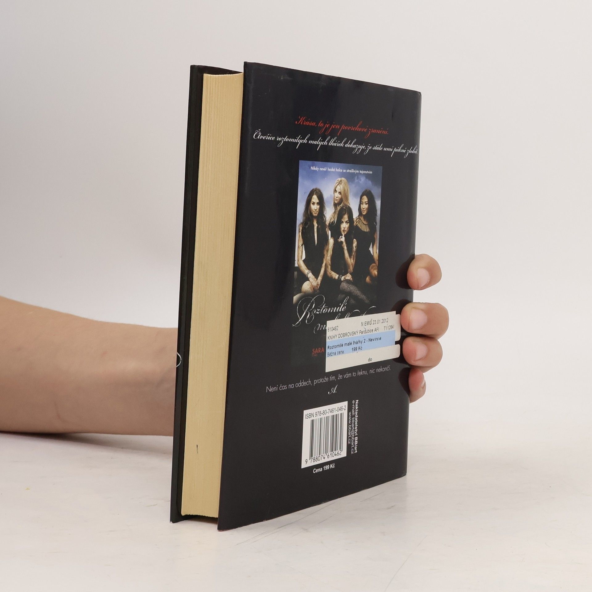 Sara Shepard Roztomilé malé lhářky. Nevinné