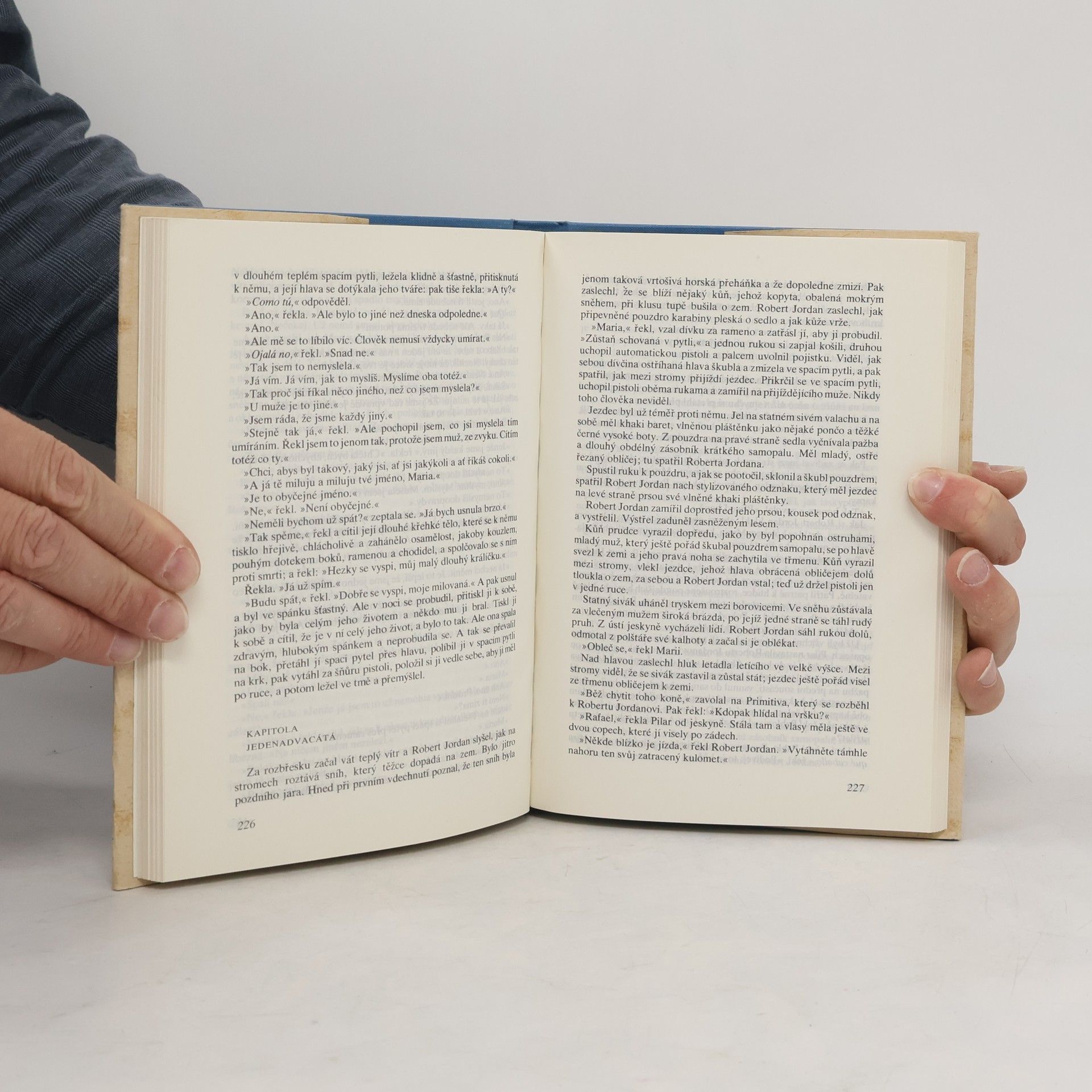 Ernest Hemingway Komu zvoní hrana