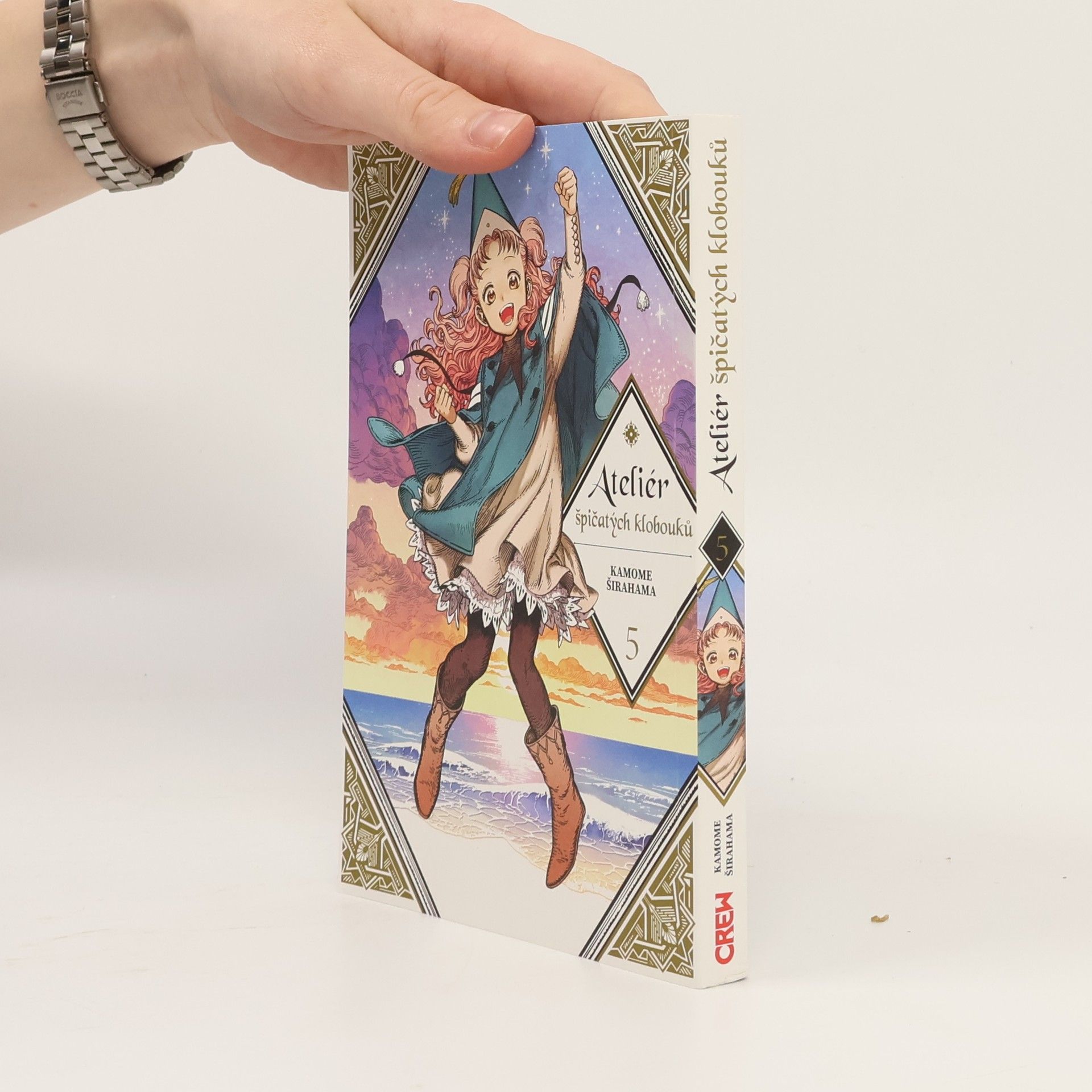Kamome Shirahama Ateliér špičatých klobouků 5