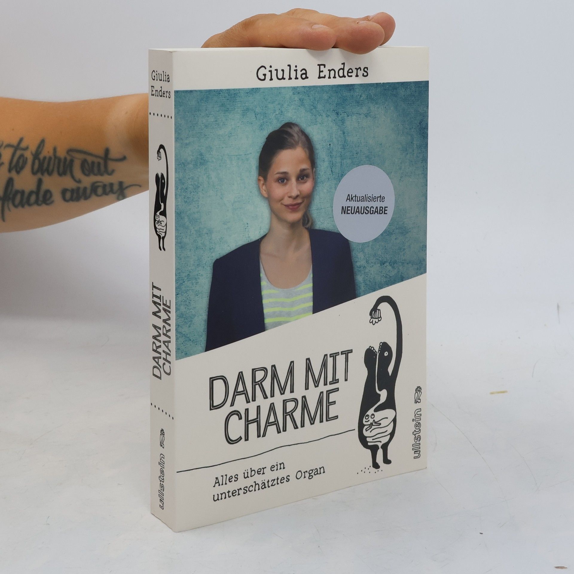 Giulia Ender Darm mit charme