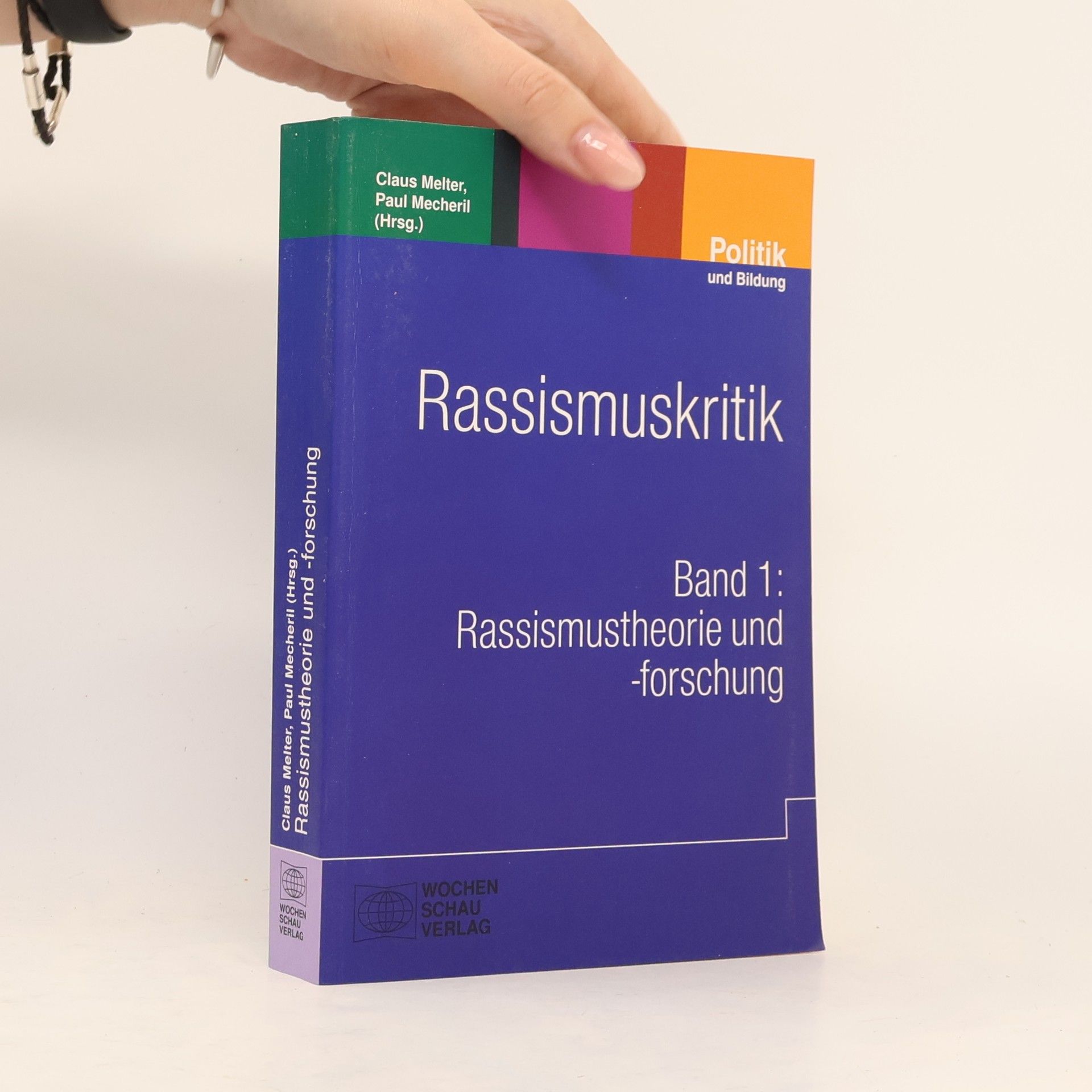 Wiebke Scharathow Politik und Bildung - 1: Rassismuskritik