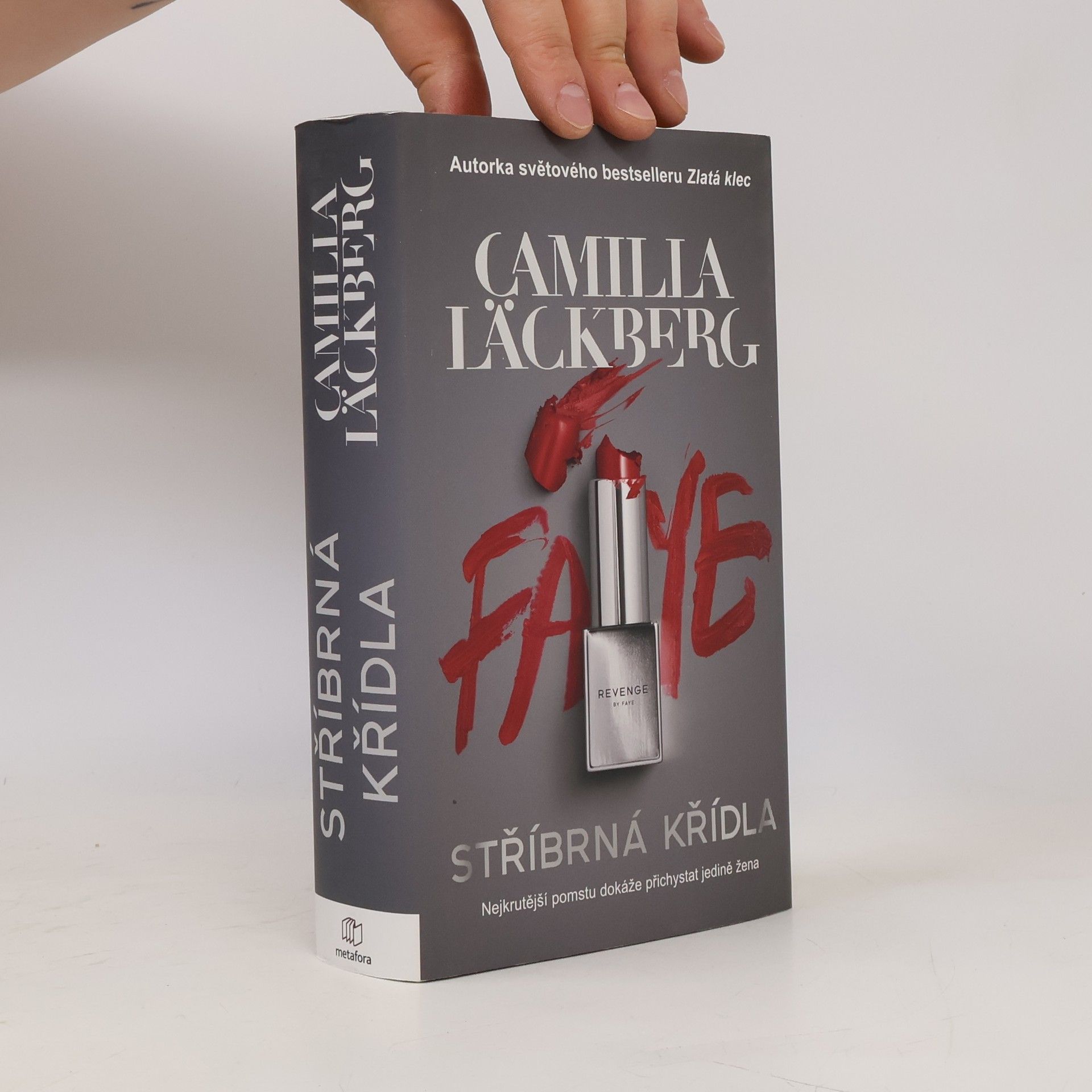 Camilla Läckberg Stříbrná křídla. Nejkrutější pomstu může přichystat jedině žena