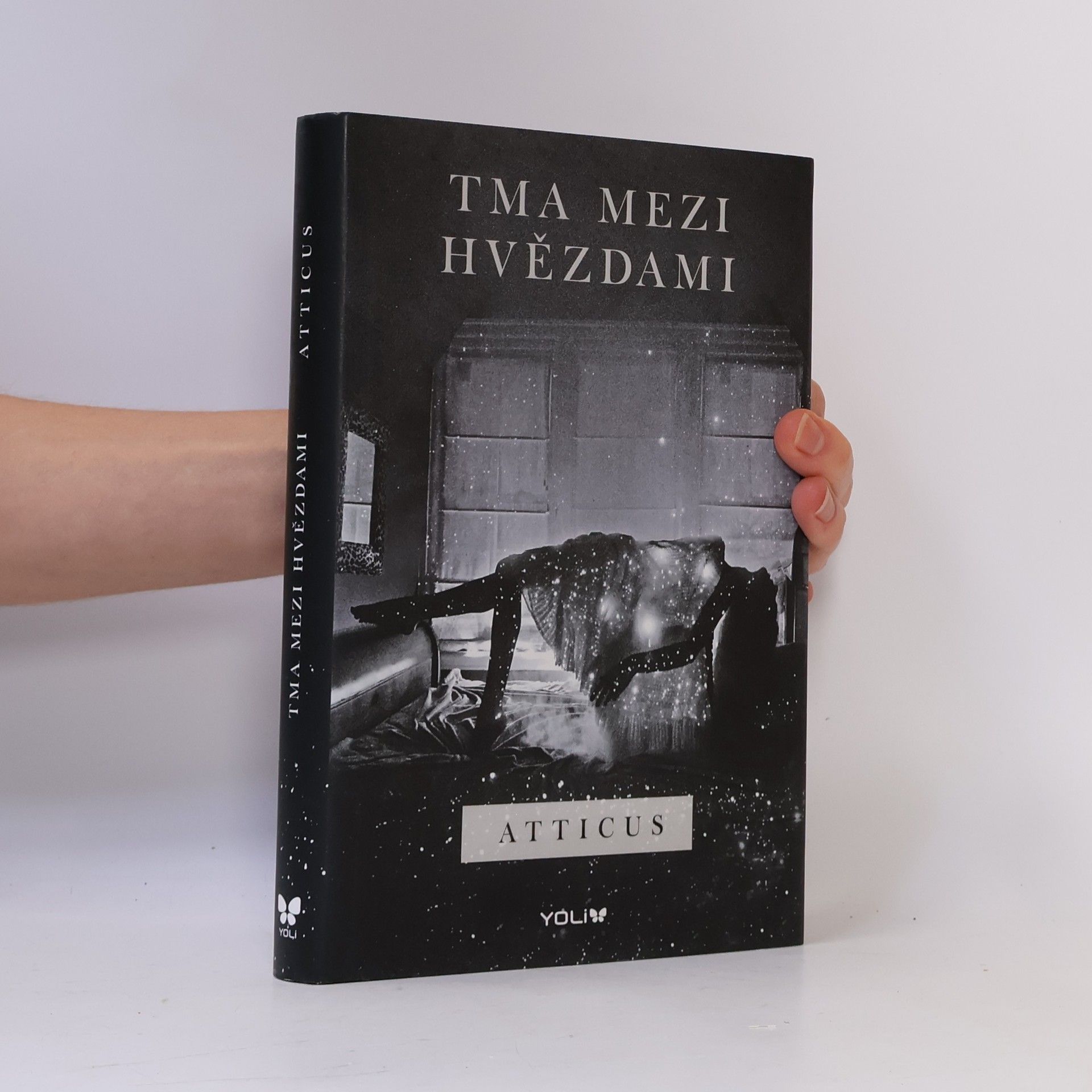 Tma mezi hvězdami