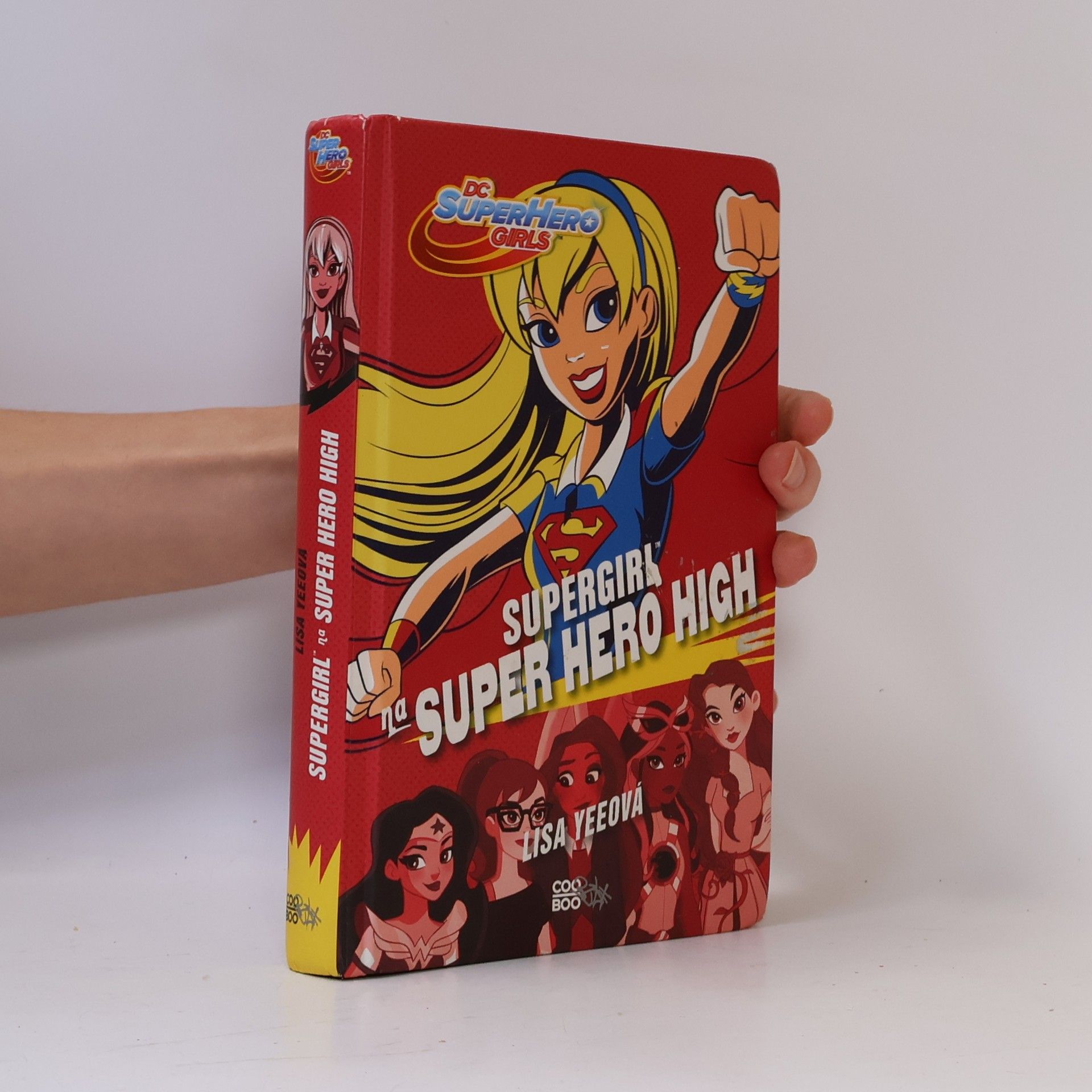 Lisa Yee Supergirl na Super Hero High