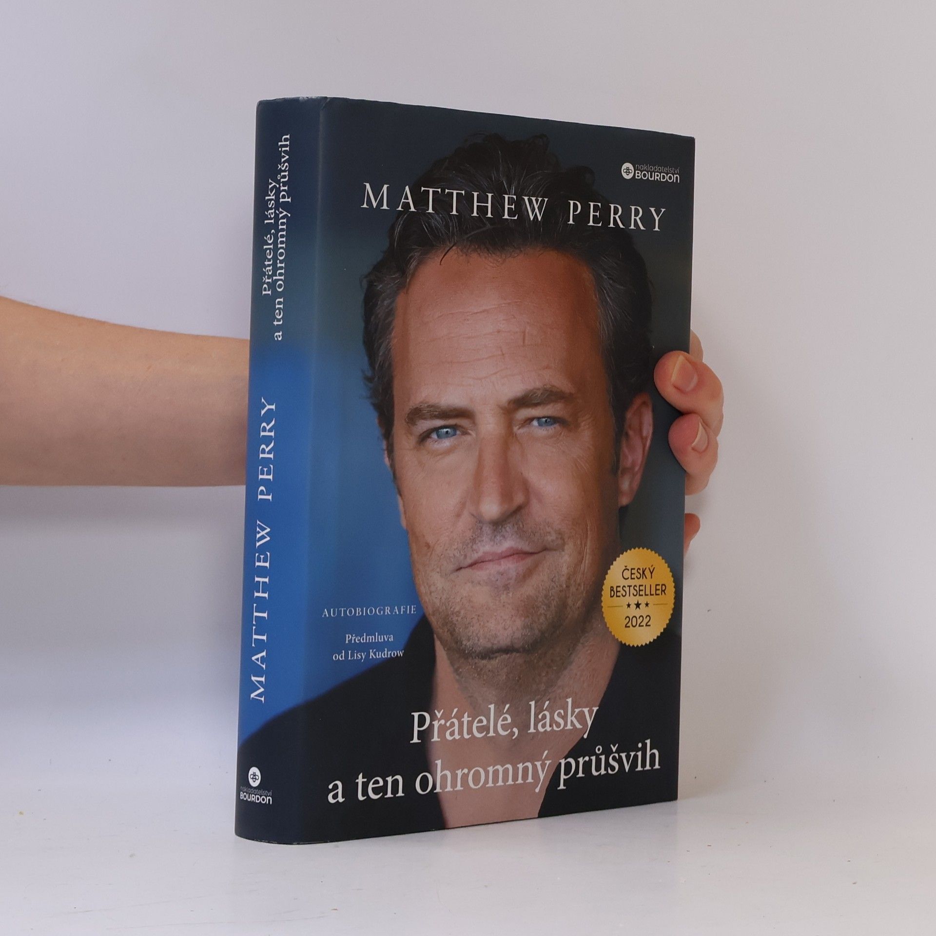 Matthew Perry Přátelé, lásky a ten ohromný průšvih