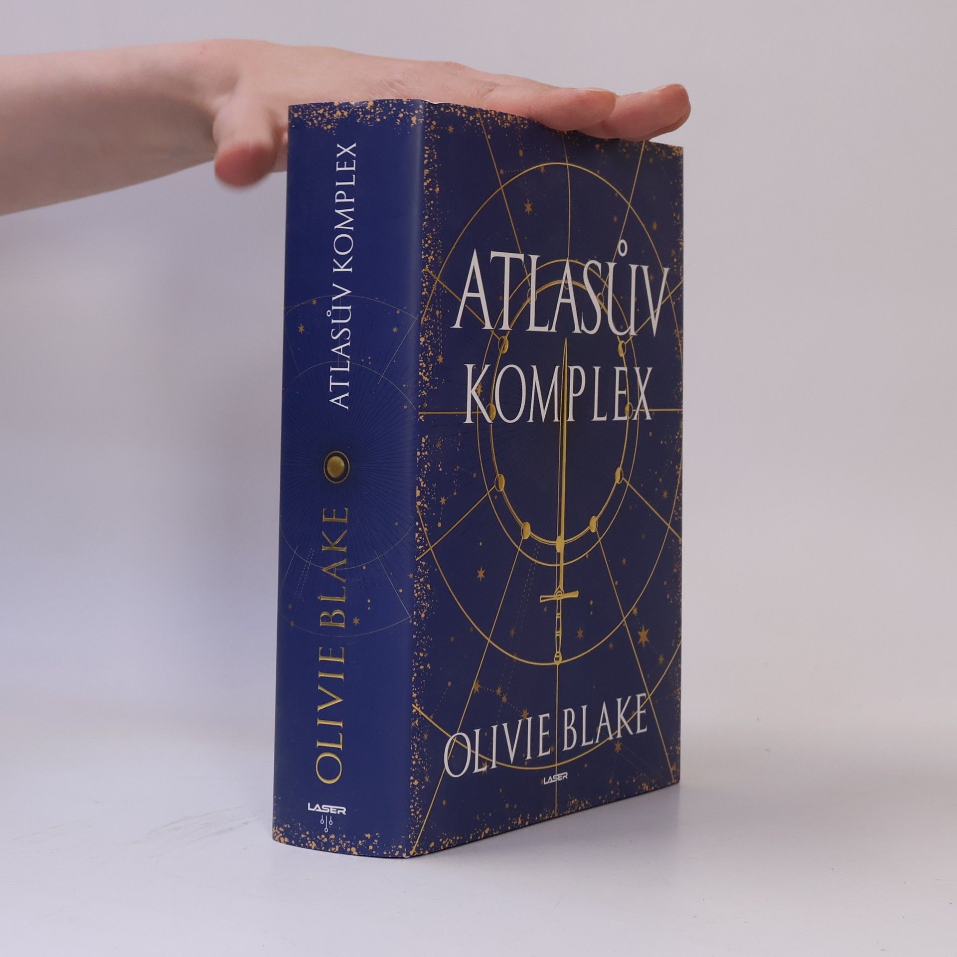Olivie Blake Atlasův komplex