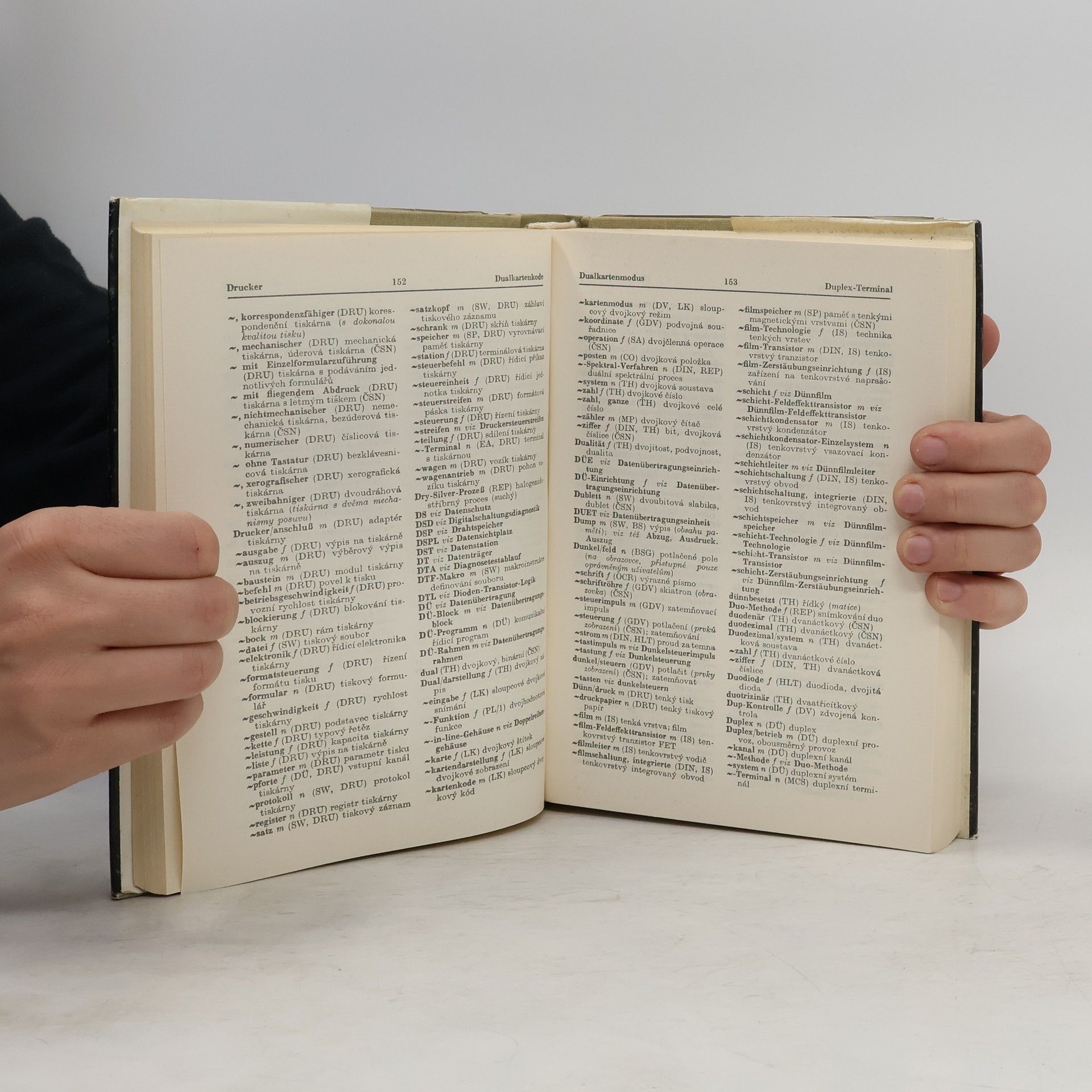 Oldřich Minihofer Německo-český slovník výpočetní techniky. Deutsch-tschechisches Wörterbuch der Datentechnik