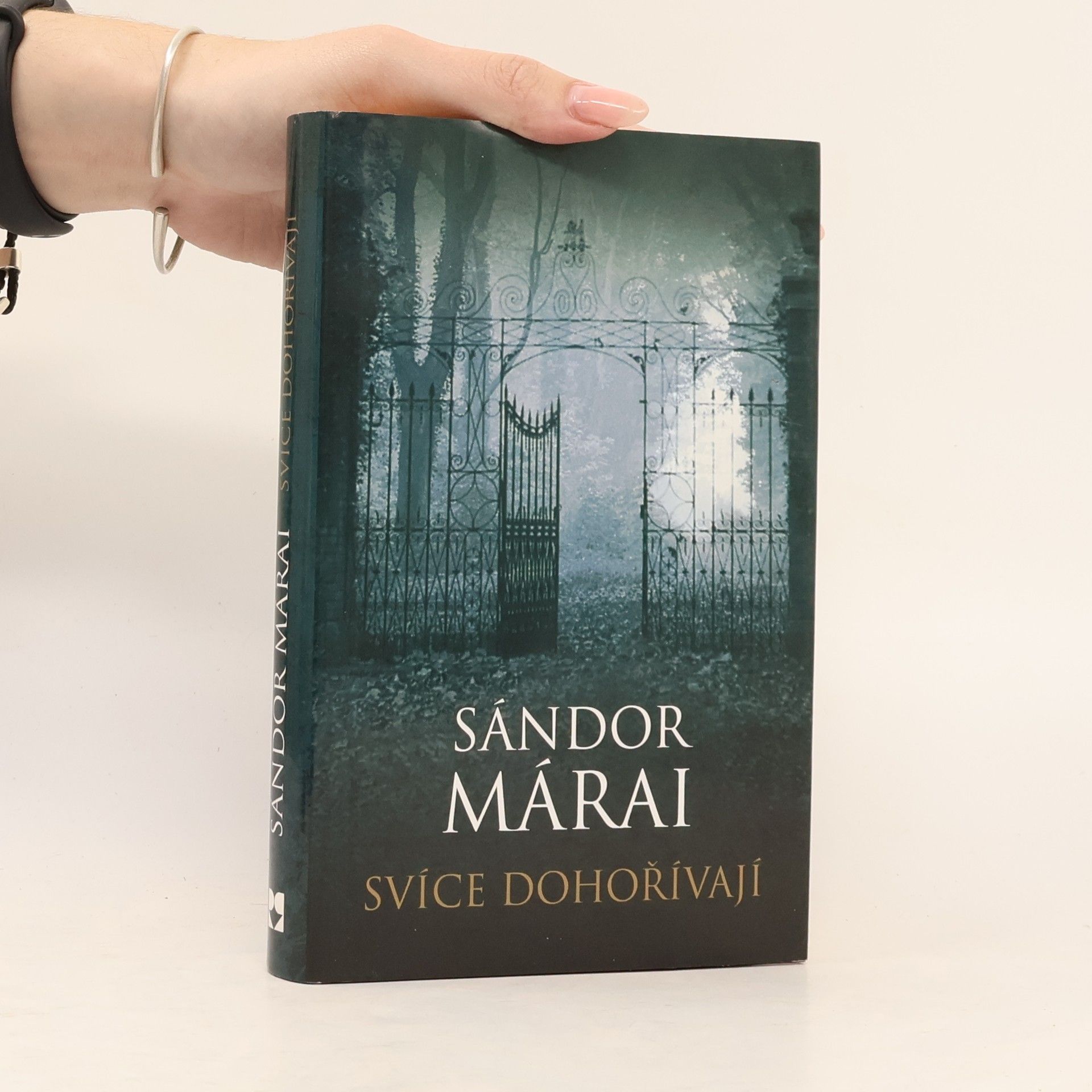 Sándor Márai Svíce dohořívají