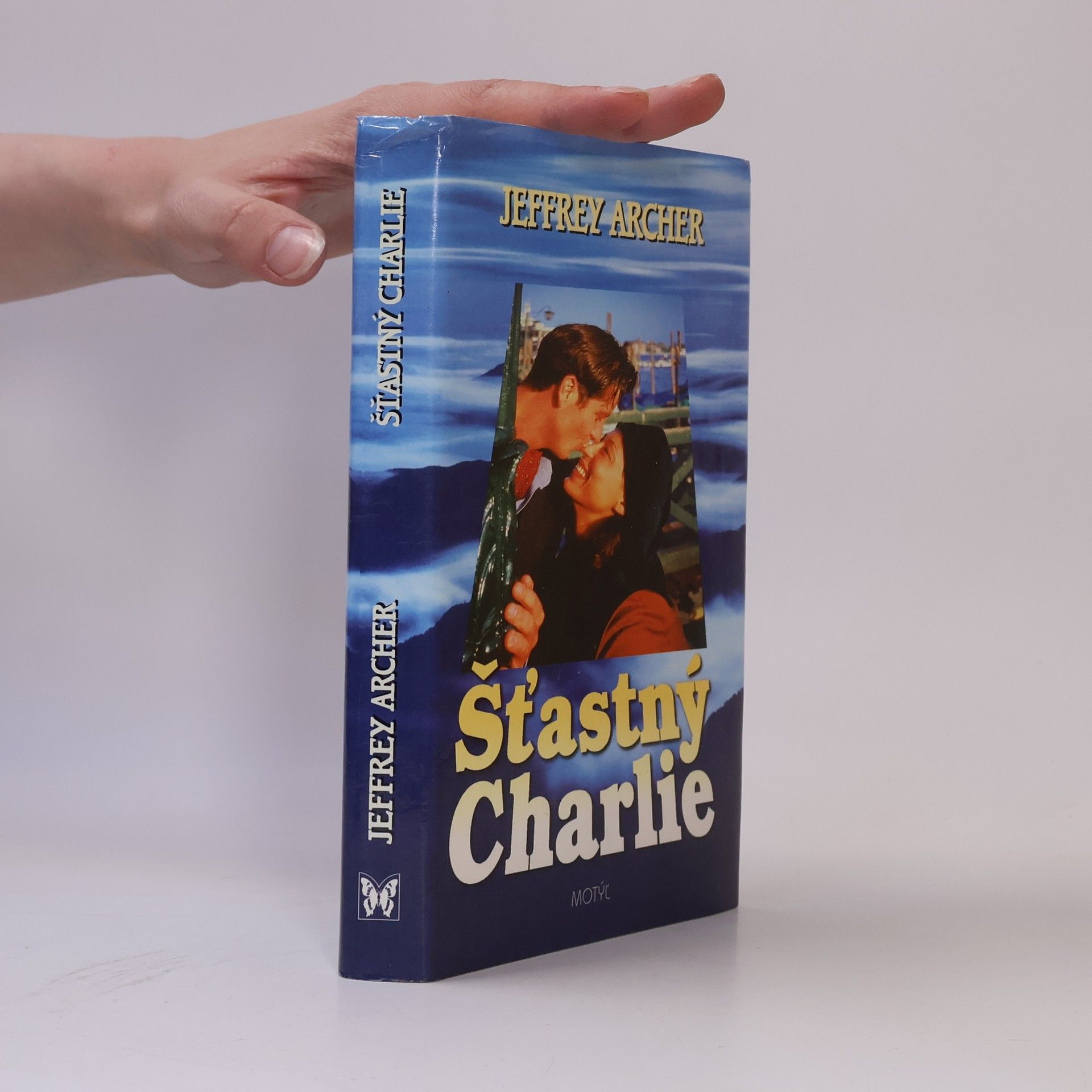 Jeffrey Archer Šťastný Charlie