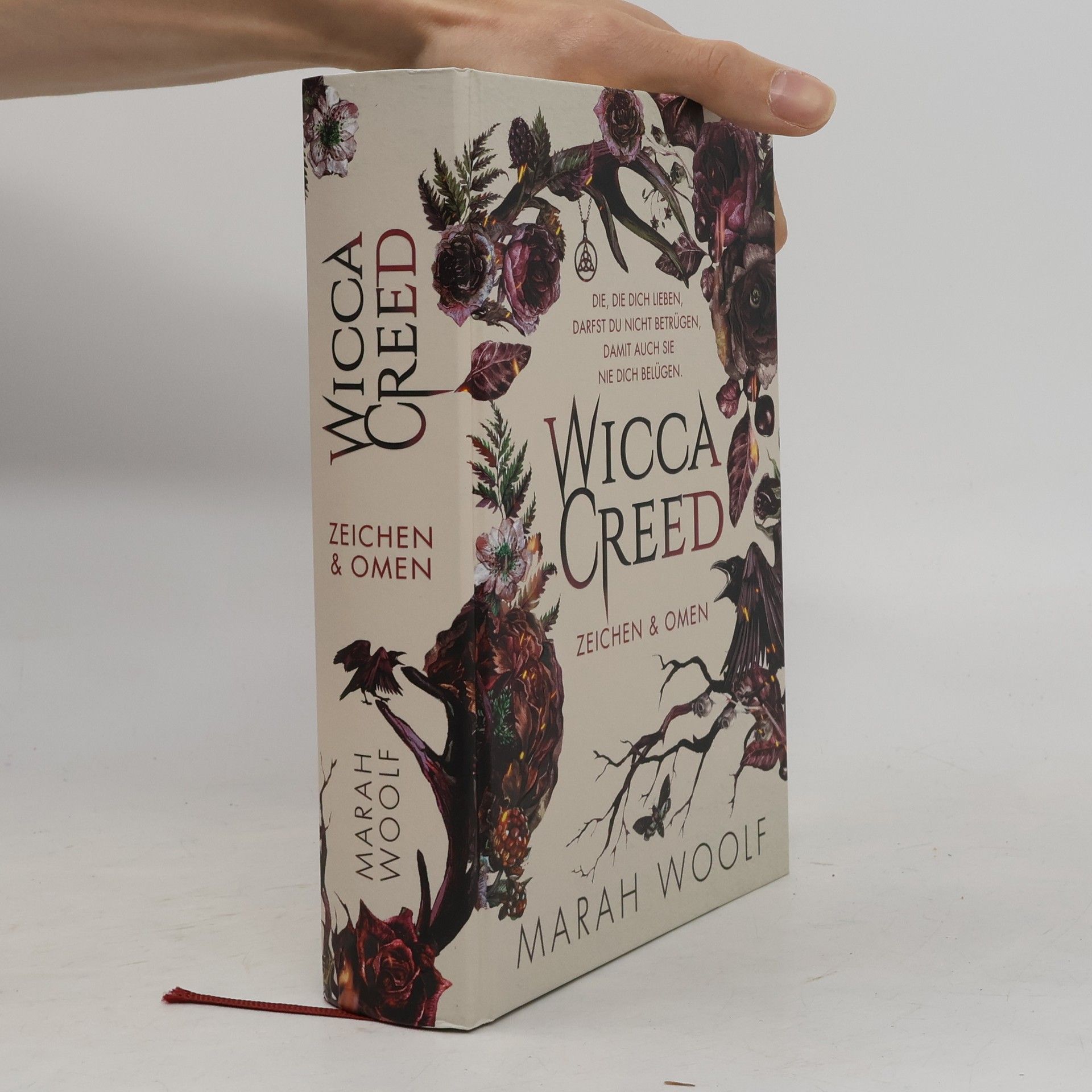 Marah Woolf WiccaCreed. Zeichen & Omen