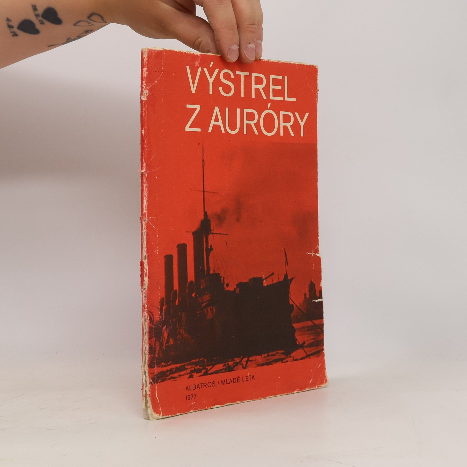 Kolektiv autorů Výstrel z auróry