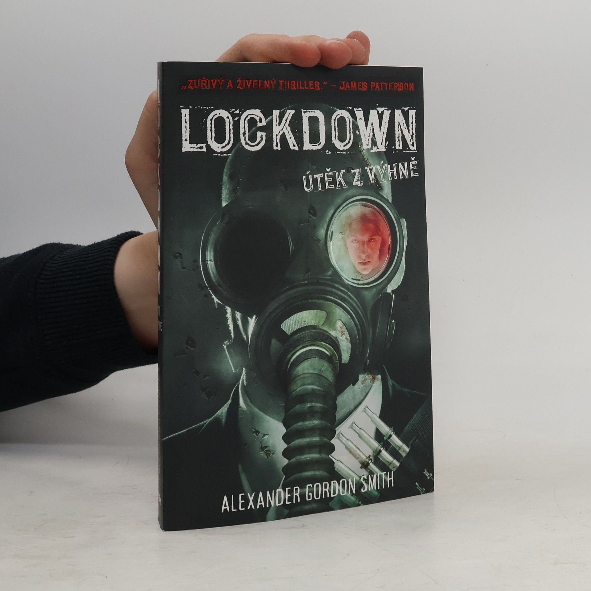 Alexander Gordon Smith Lockdown