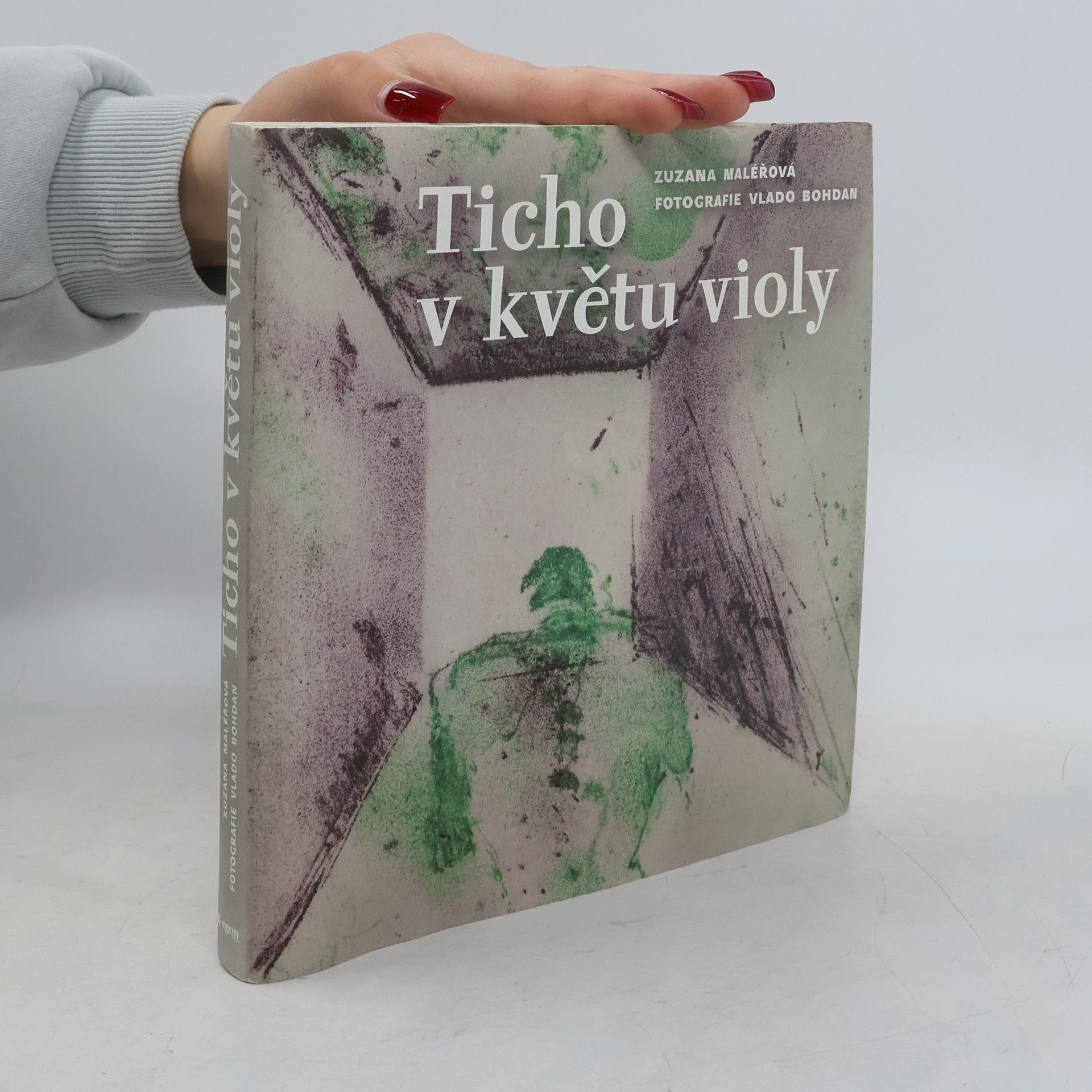 Zuzana Maléřová Ticho v květu violy