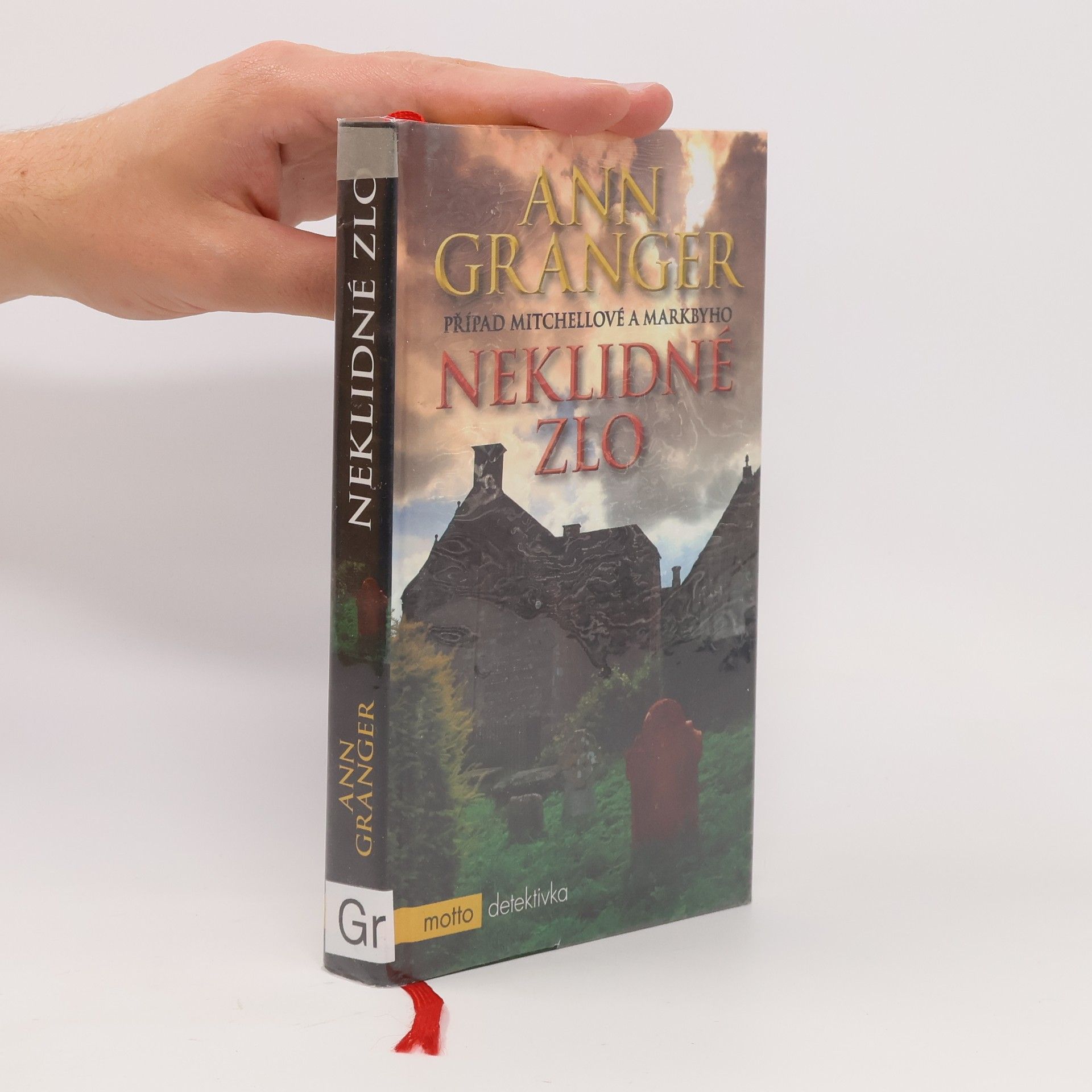 Ann Granger Neklidné zlo